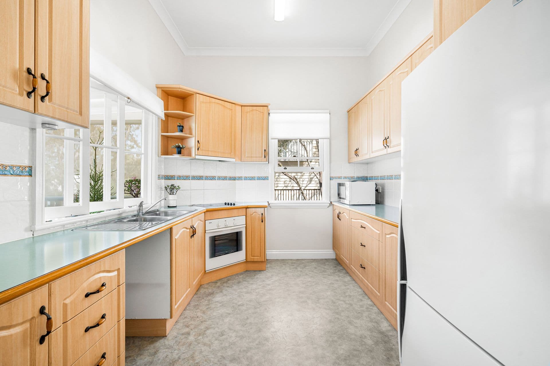 5 Waterloo Esplanade, Wynnum, QLD, 4178, Wynnum - Thumbnail 5