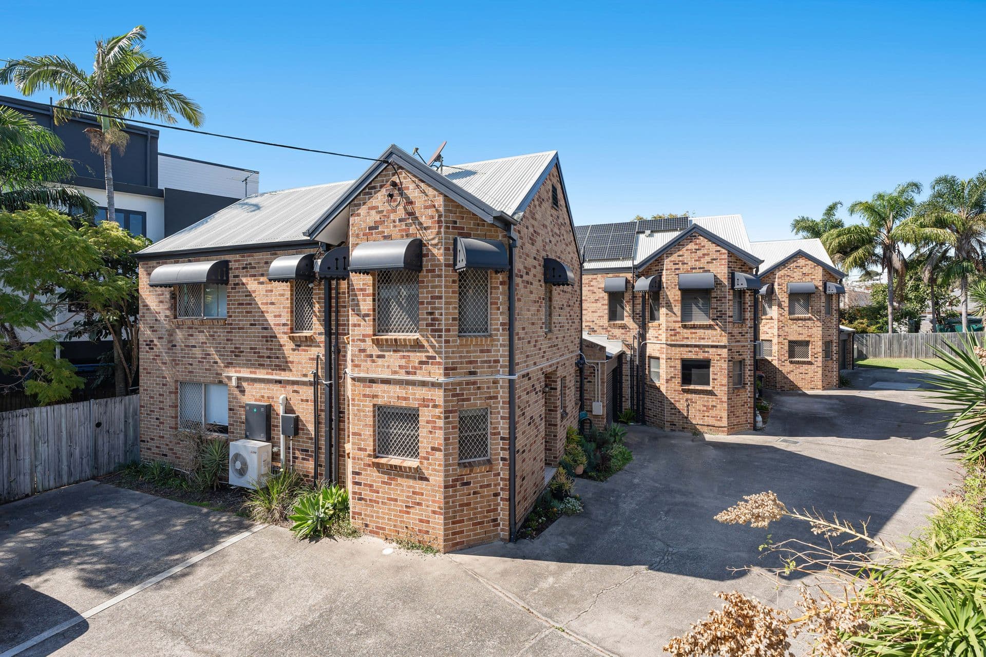 1/38 Cardigan Parade, Manly, QLD, 4179, Manly - Image 1