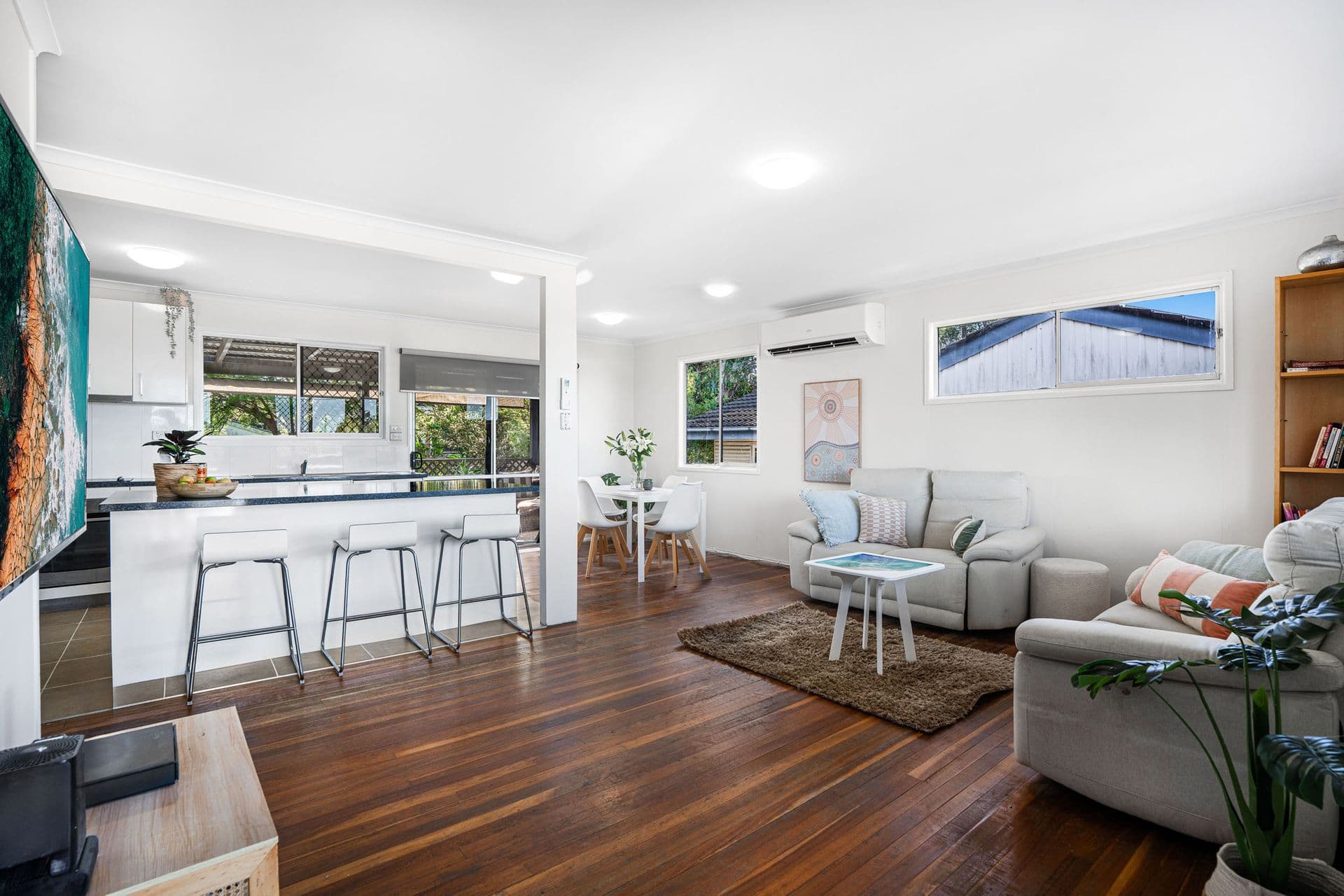 6 Cavanaugh Street, Wynnum West, QLD, 4178, Wynnum West - Thumbnail 4
