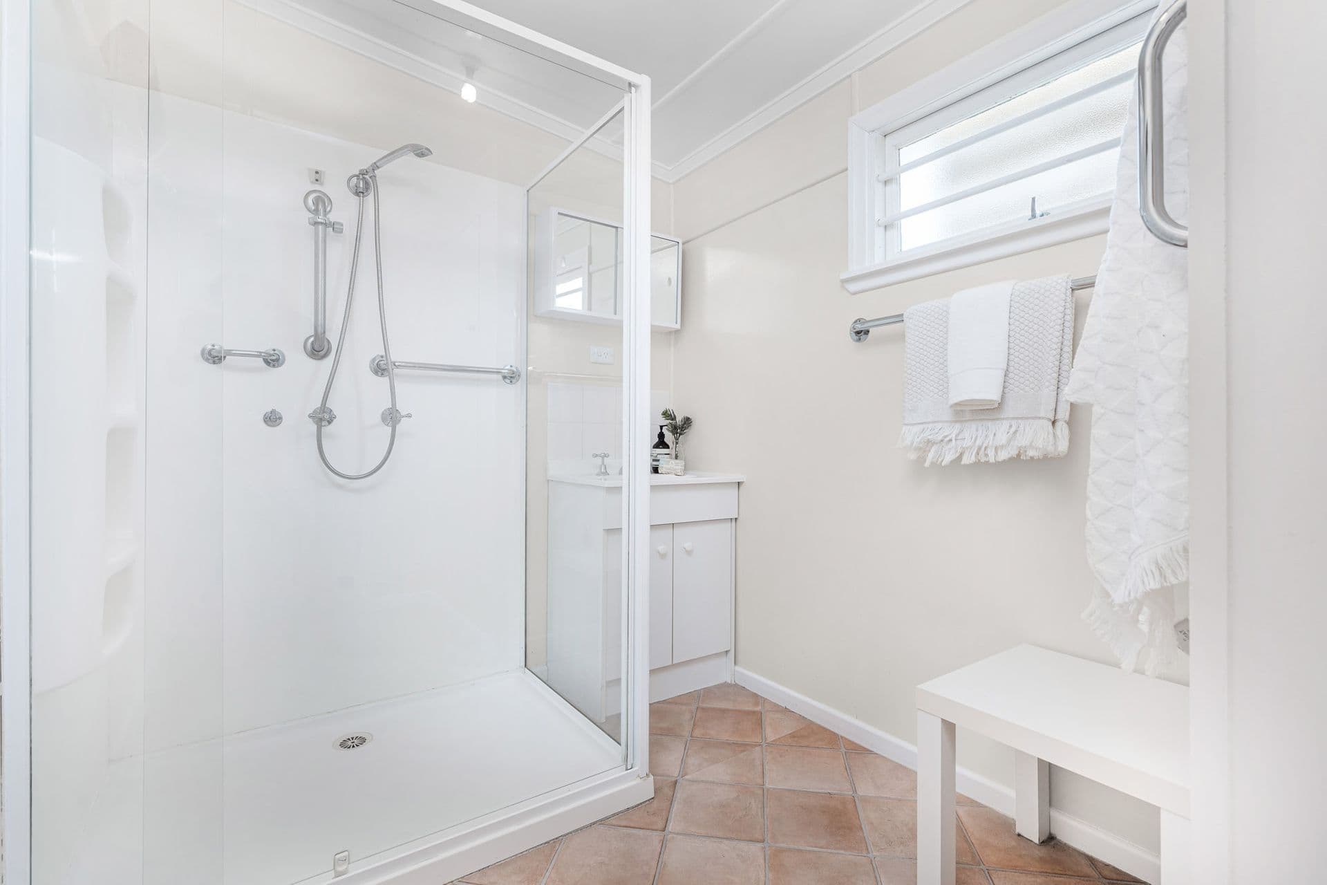 59 Barrinia Street, Manly, QLD, 4179, Manly - Thumbnail 5