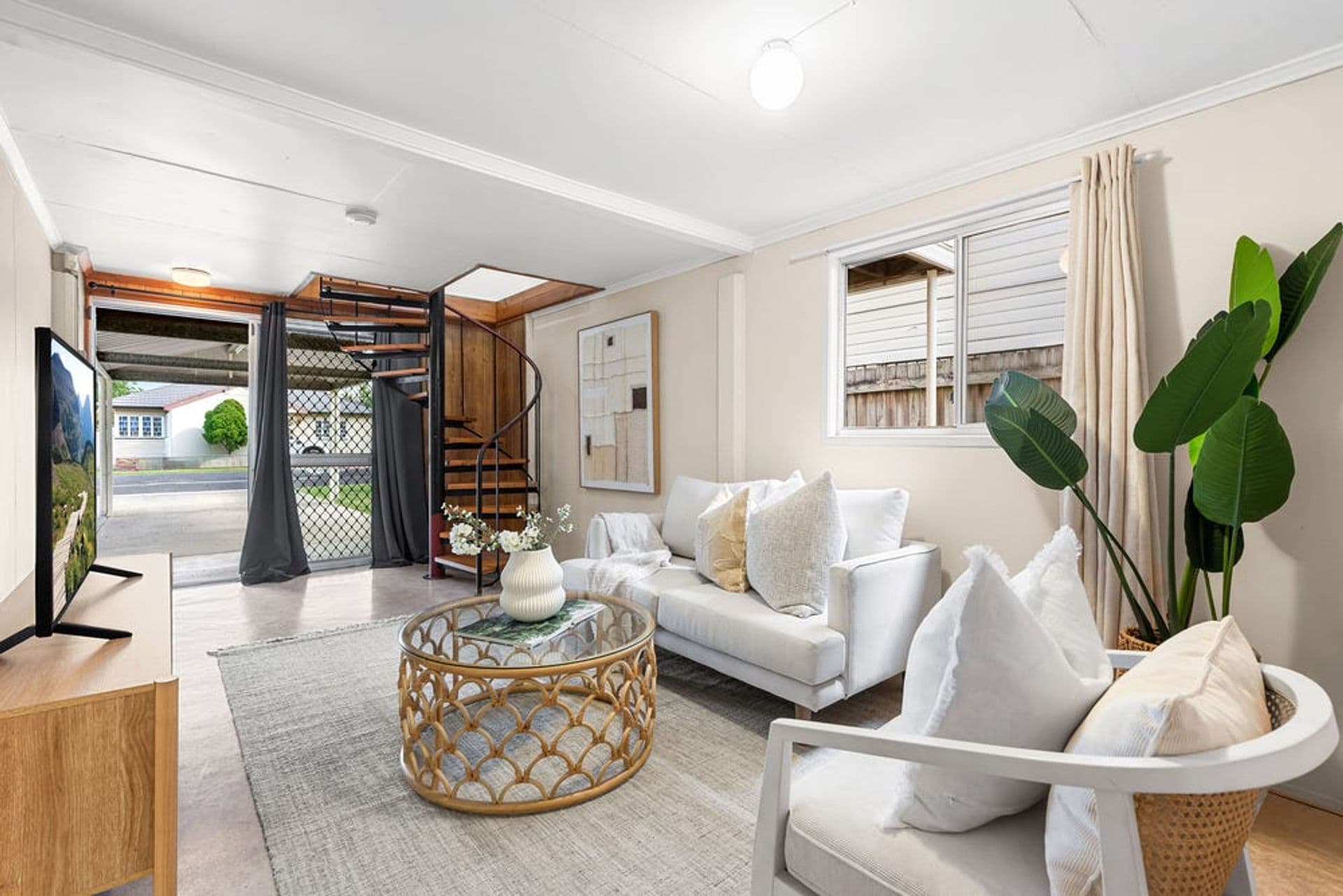 21 Moreton Avenue, Wynnum, QLD, 4178, Wynnum - Thumbnail 2