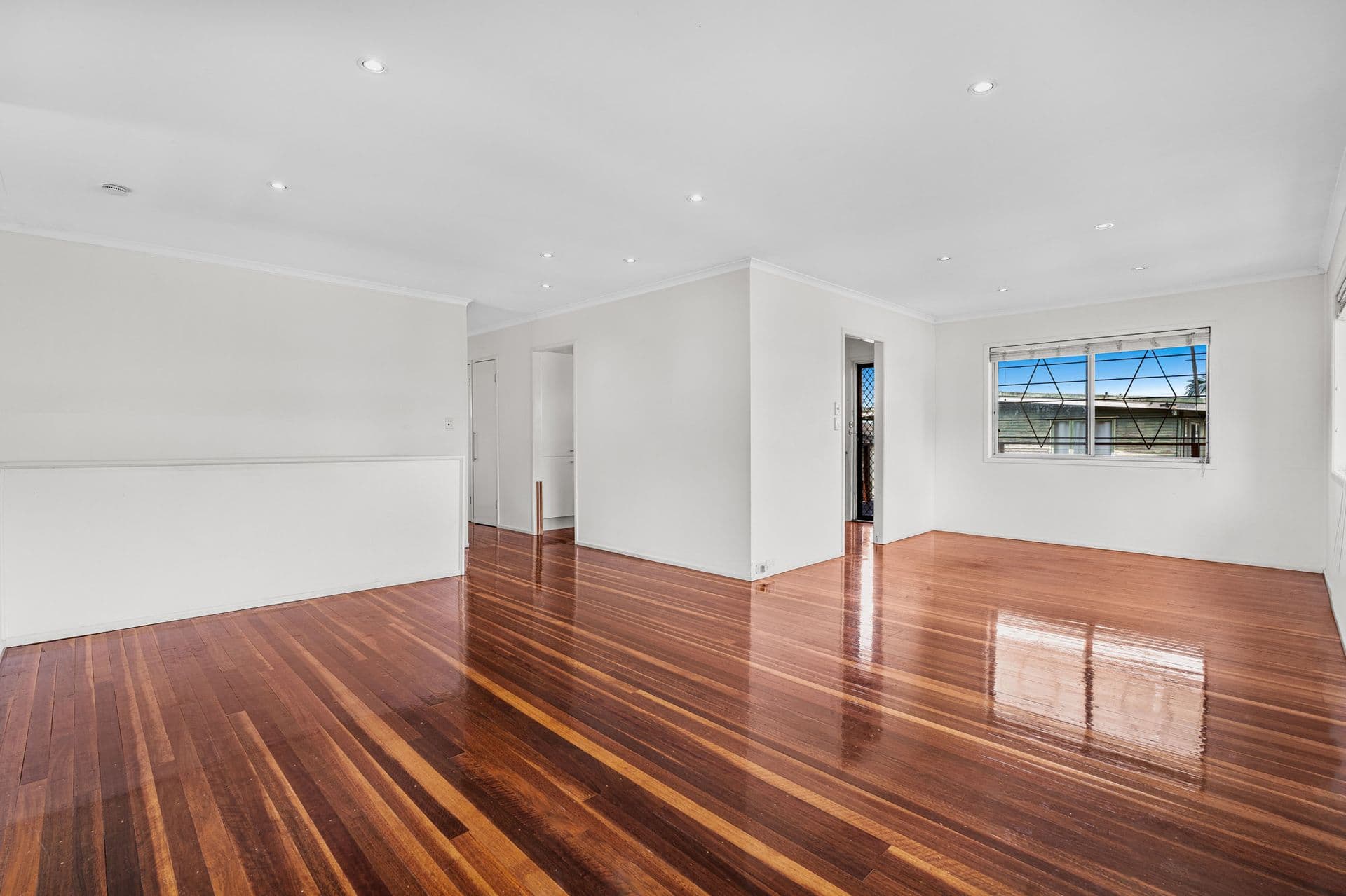 28 Duval Street, Wynnum West, QLD, 4178, Wynnum West - Thumbnail 5