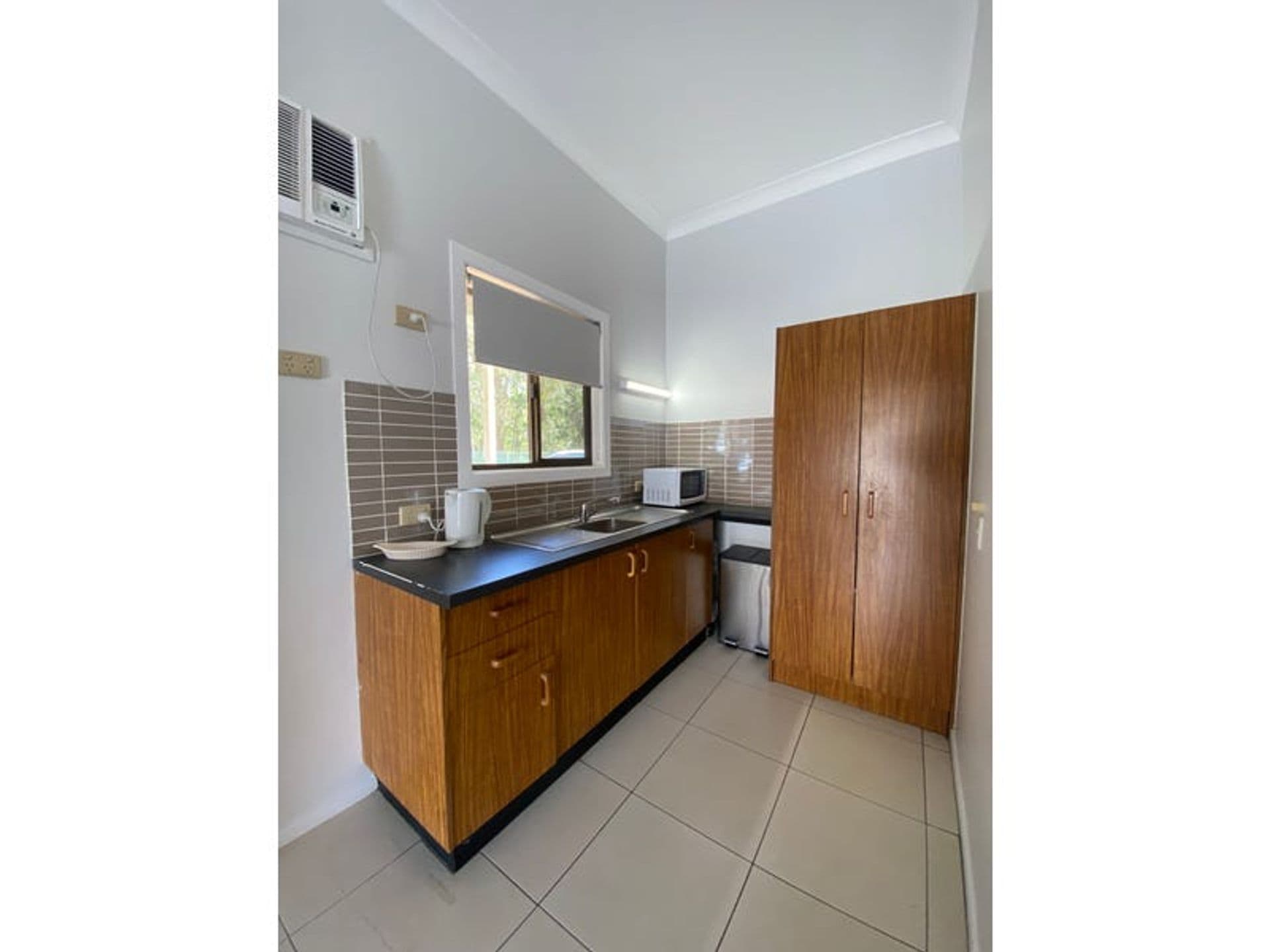 158 Bay Terrace, Wynnum, QLD, 4178, Wakerley - Thumbnail 2