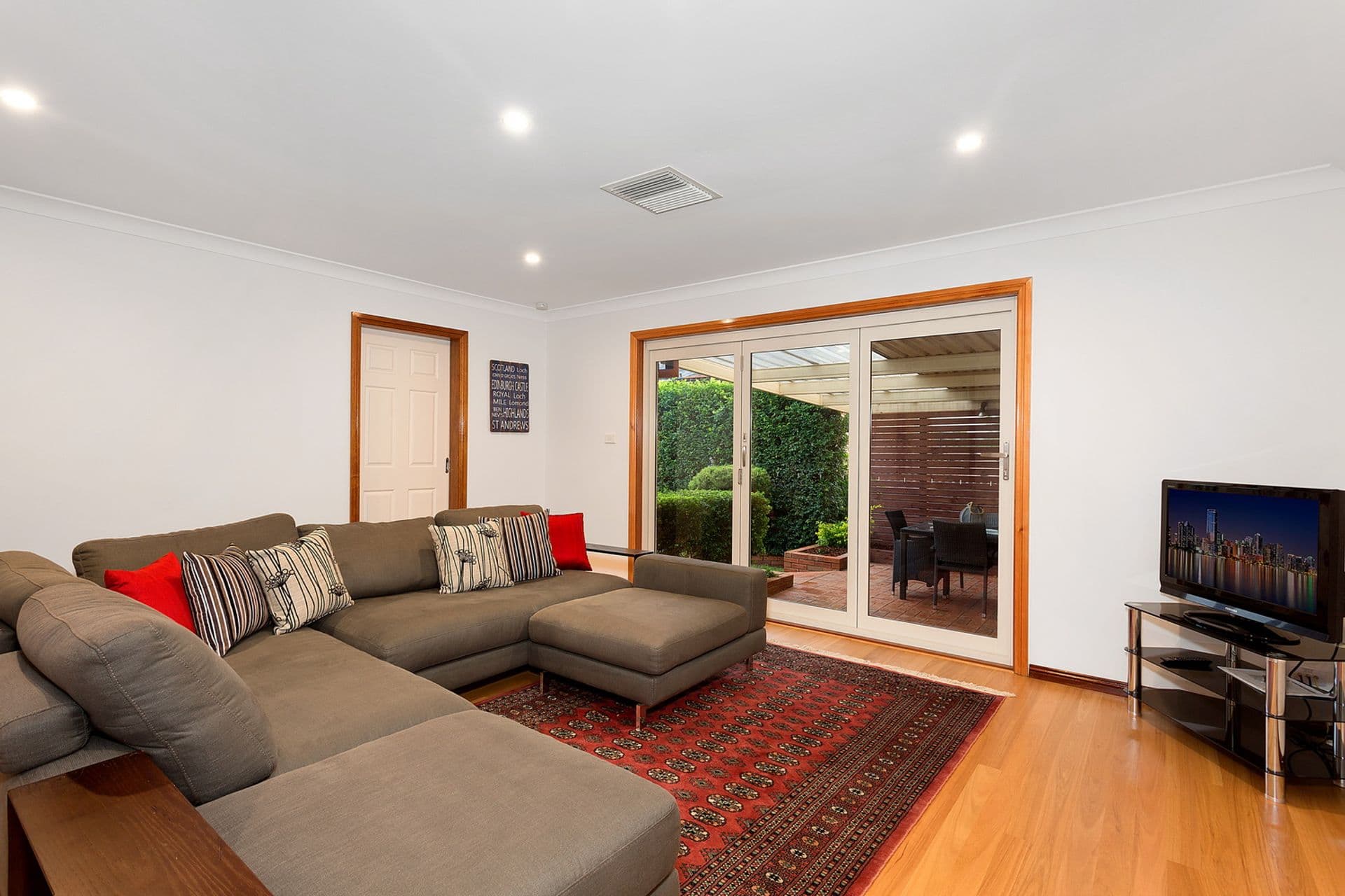 11 Eryne Place, Dural, NSW, 2158, Dural - Thumbnail 5