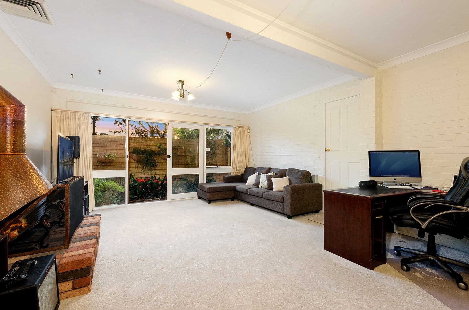 26 Paragon Drive, North Rocks, NSW, 2151, North Rocks - Thumbnail 2