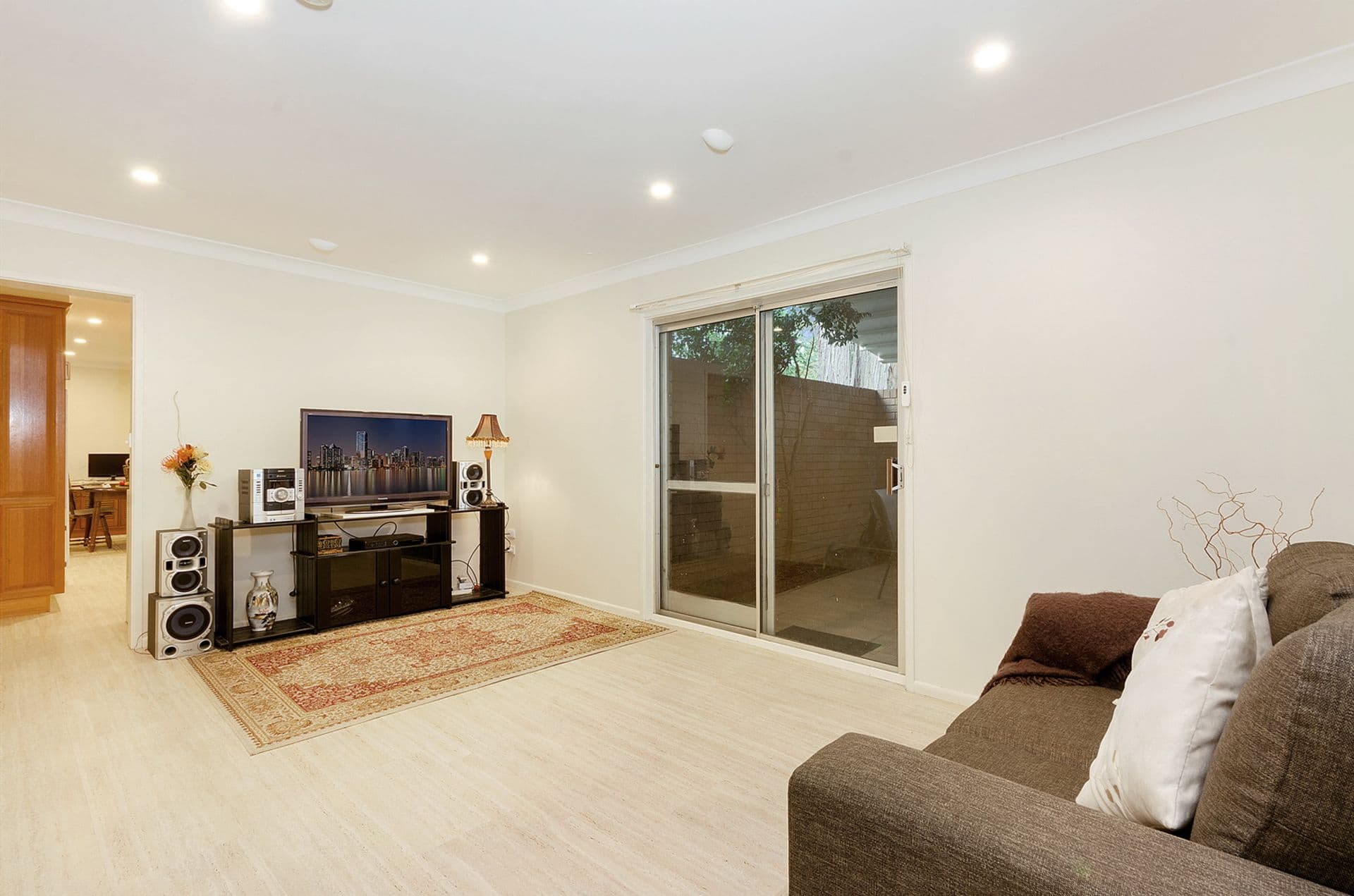 26 Paragon Drive, North Rocks, NSW, 2151, North Rocks - Thumbnail 3