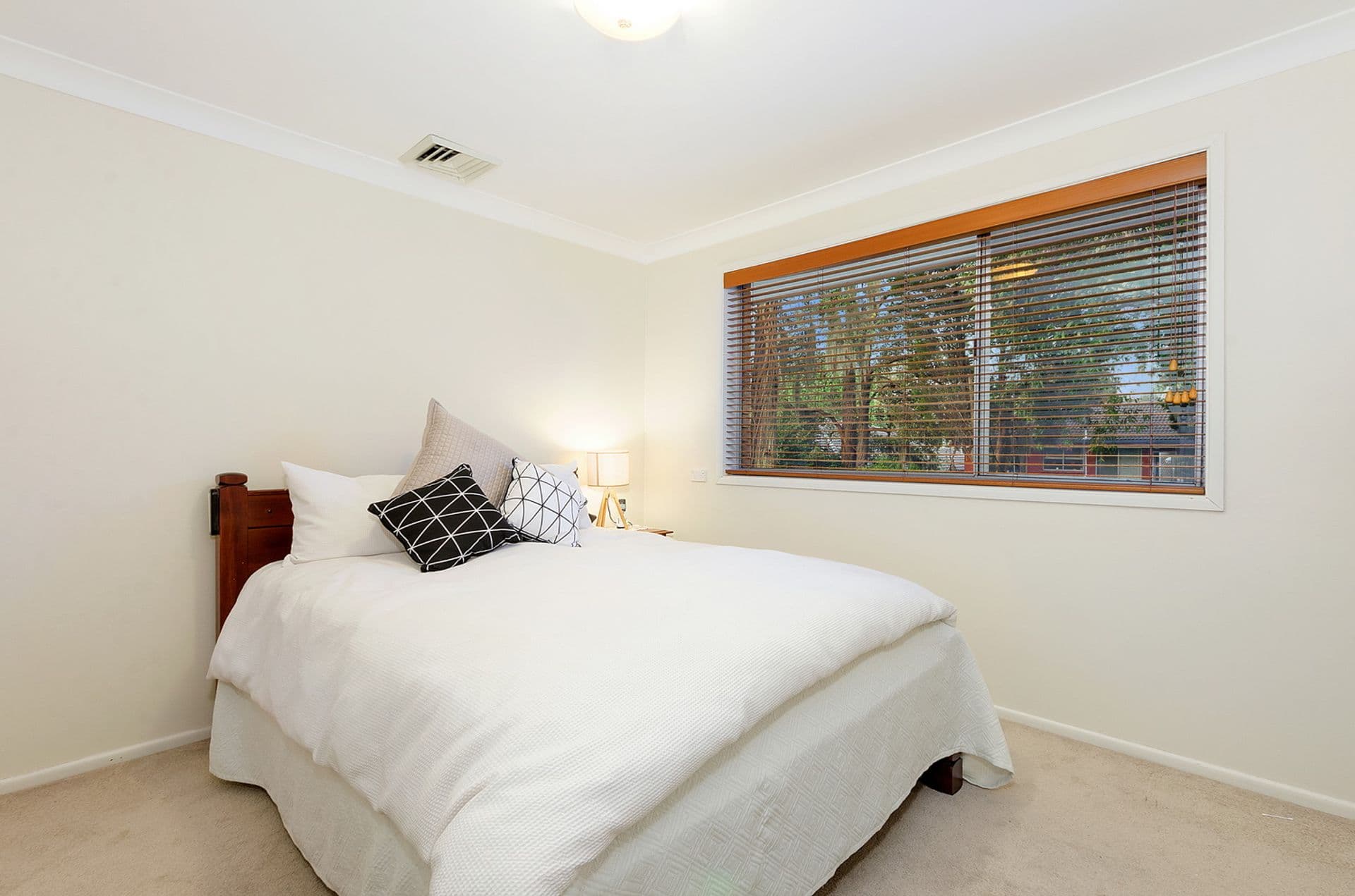 26 Paragon Drive, North Rocks, NSW, 2151, North Rocks - Thumbnail 7
