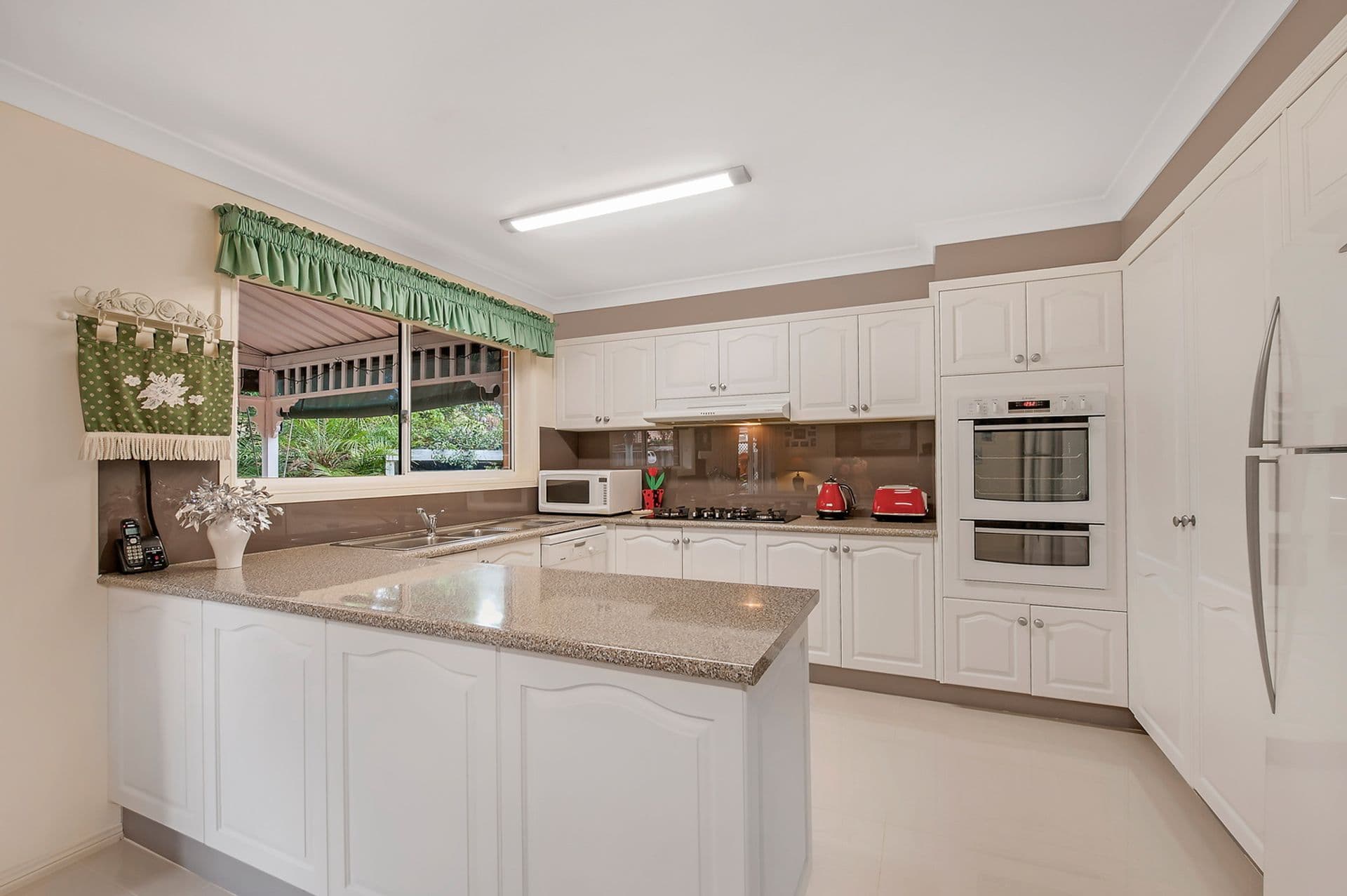 2/2 Heritage Court, Dural, NSW, 2158, Dural - Thumbnail 5