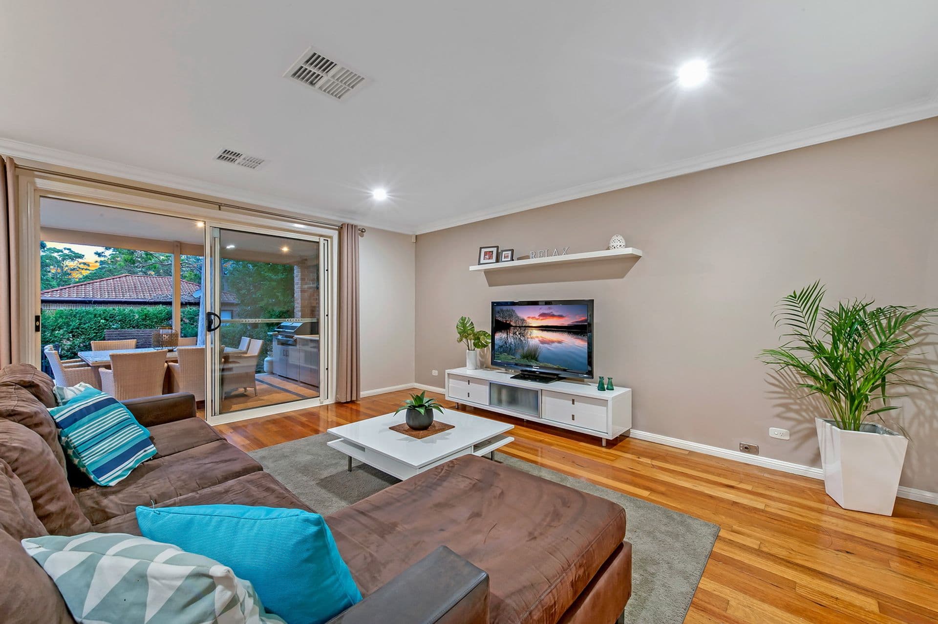 12 Elabana Crescent, Castle Hill, NSW, 2154, Castle Hill - Thumbnail 5