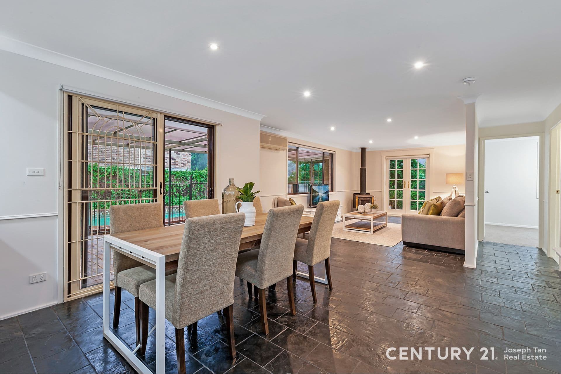 10 Tamarisk Crescent, Cherrybrook, NSW, 2126, Cherrybrook - Thumbnail 6