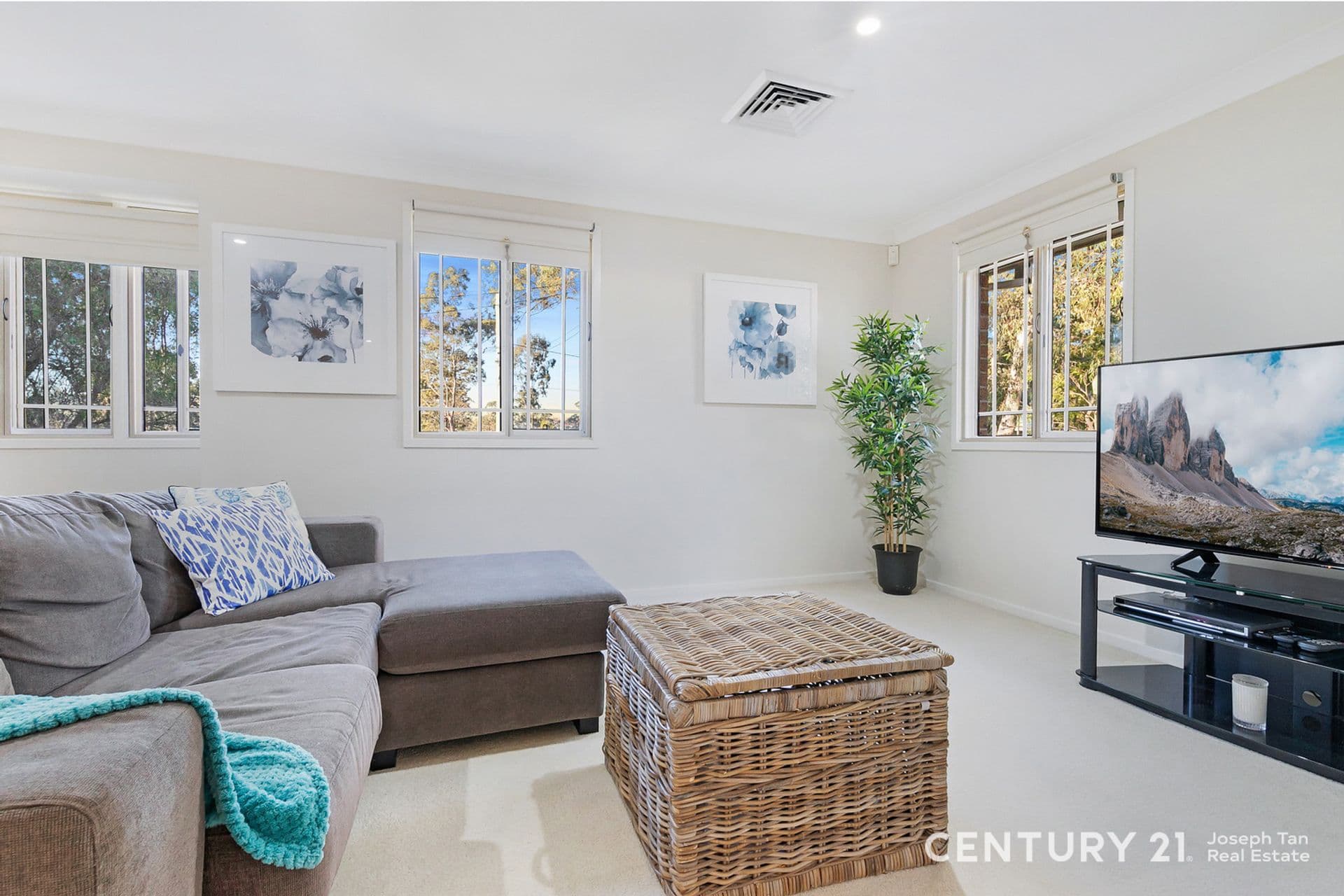 59 Castle Hill Road, West Pennant Hills, NSW, 2125, West Pennant Hills - Thumbnail 4