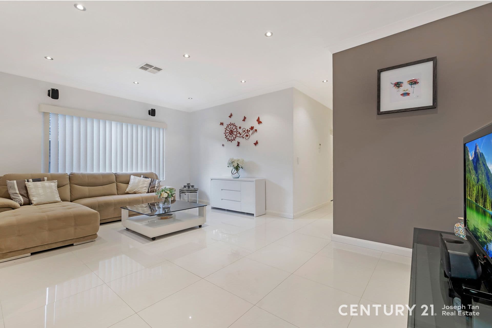 7/19-21 Casuarina Drive, Cherrybrook, NSW, 2126, Cherrybrook - Thumbnail 2
