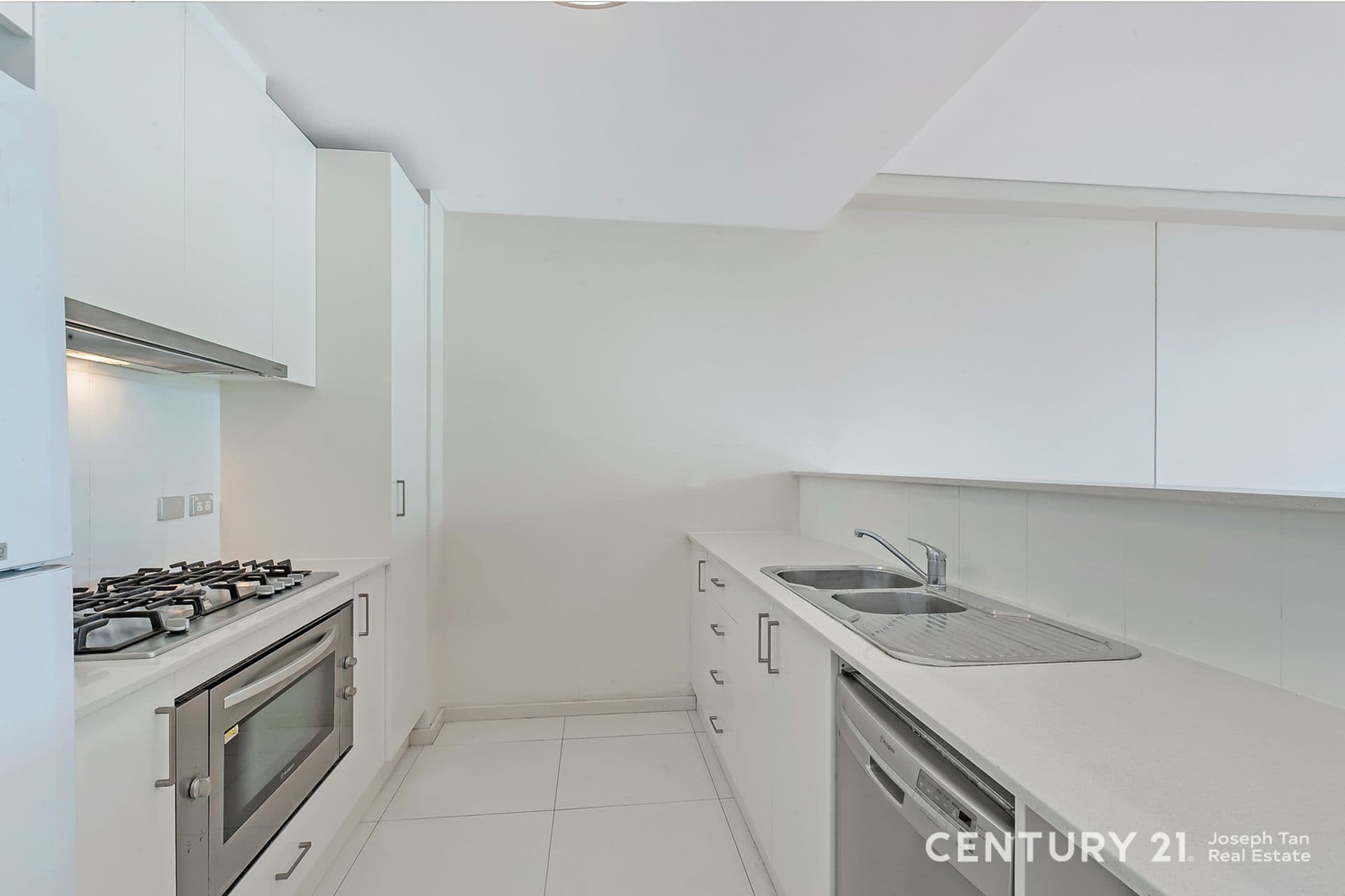 112/23-35 Crane Road, Castle Hill, NSW, 2154, Castle Hill - Thumbnail 3