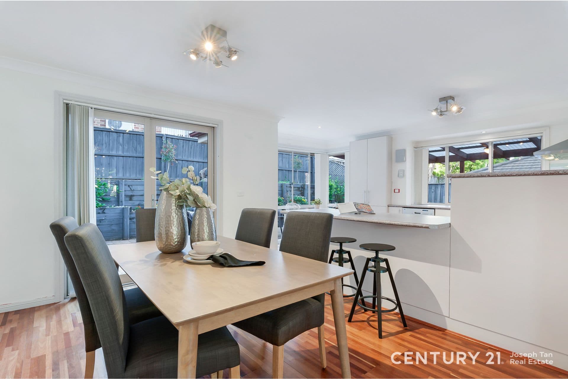 65 Oakhill Drive, Castle Hill, NSW, 2154, Castle Hill - Thumbnail 6