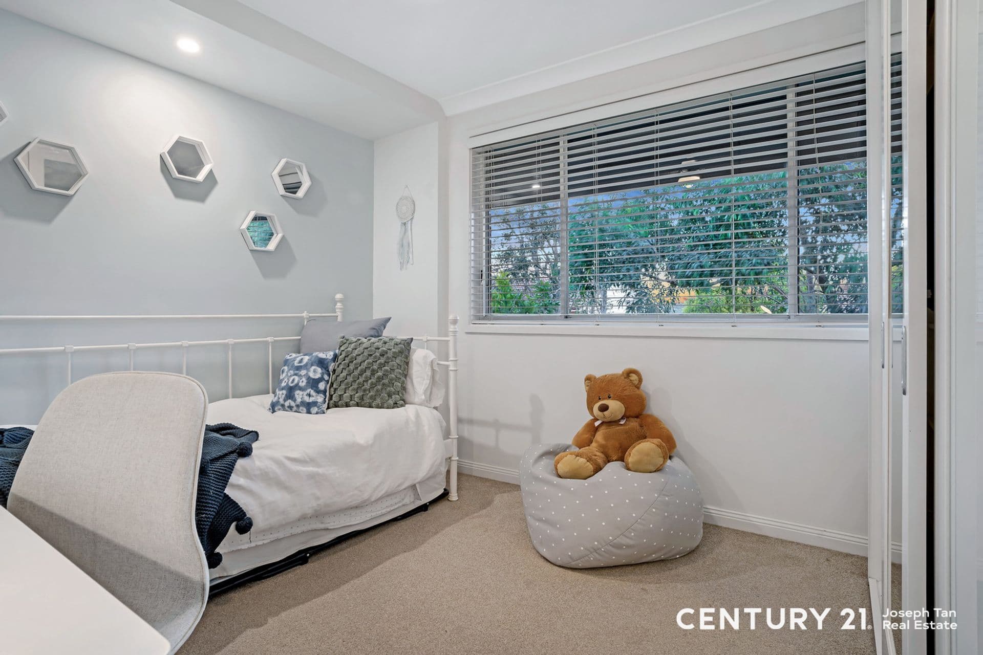 35 Macquarie Drive, Cherrybrook, NSW, 2126, Cherrybrook - Thumbnail 8