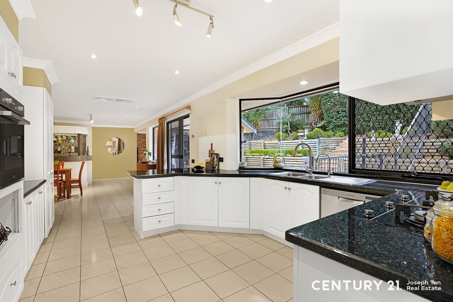 9 Flame Tree Place, Cherrybrook, NSW, 2126, Cherrybrook - Thumbnail 3