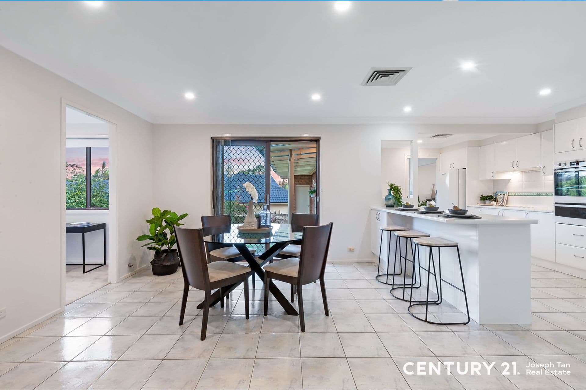 20 Paxton Crescent, Cherrybrook, NSW, 2126, Cherrybrook - Thumbnail 4