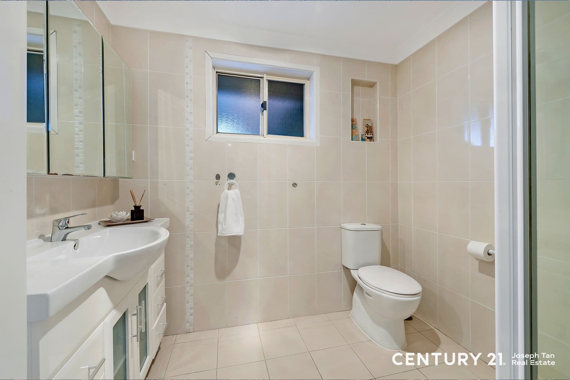 1/1 Caber Close, Dural, NSW, 2158, Dural - Thumbnail 5