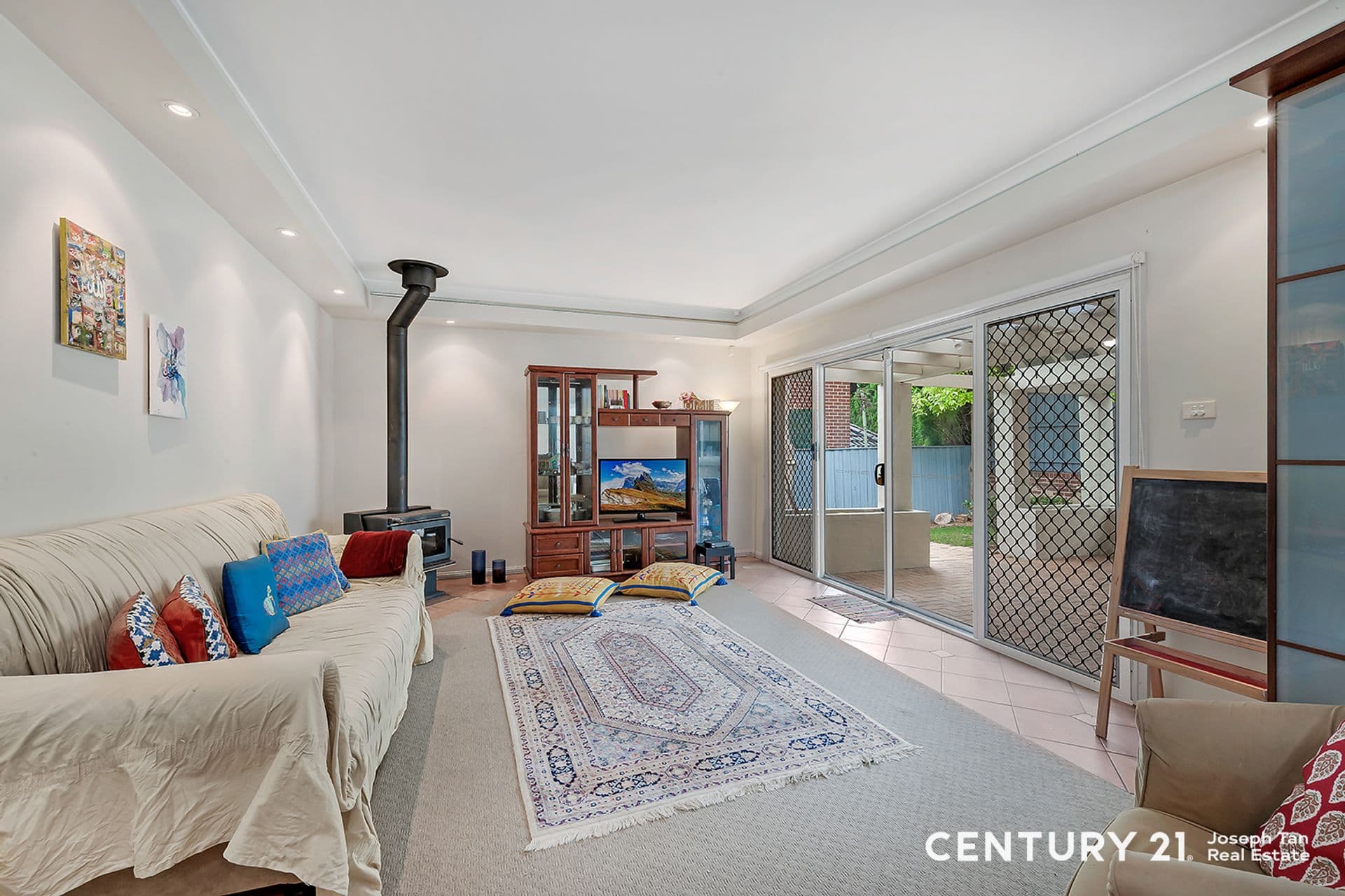 6 Bernard Place, Cherrybrook, NSW, 2126, Cherrybrook - Thumbnail 4