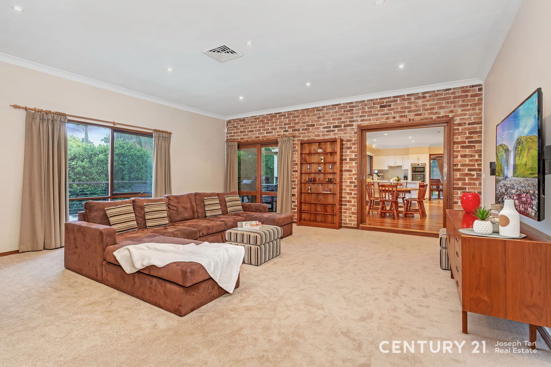 6 Lacebark Way, Castle Hill, NSW, 2154, Castle Hill - Thumbnail 4