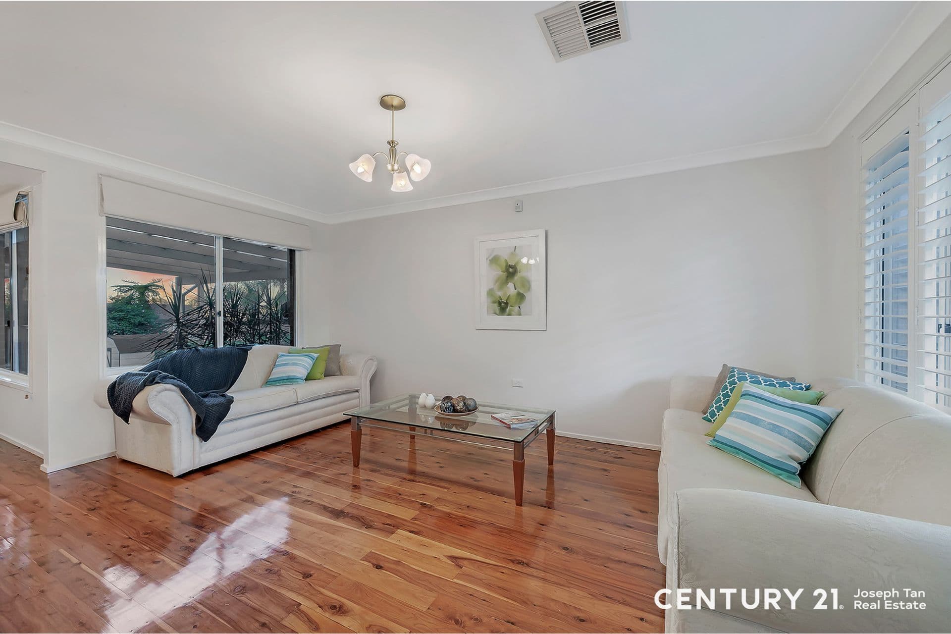 8 Tanbark Place, Dural, NSW, 2158, Dural - Thumbnail 2