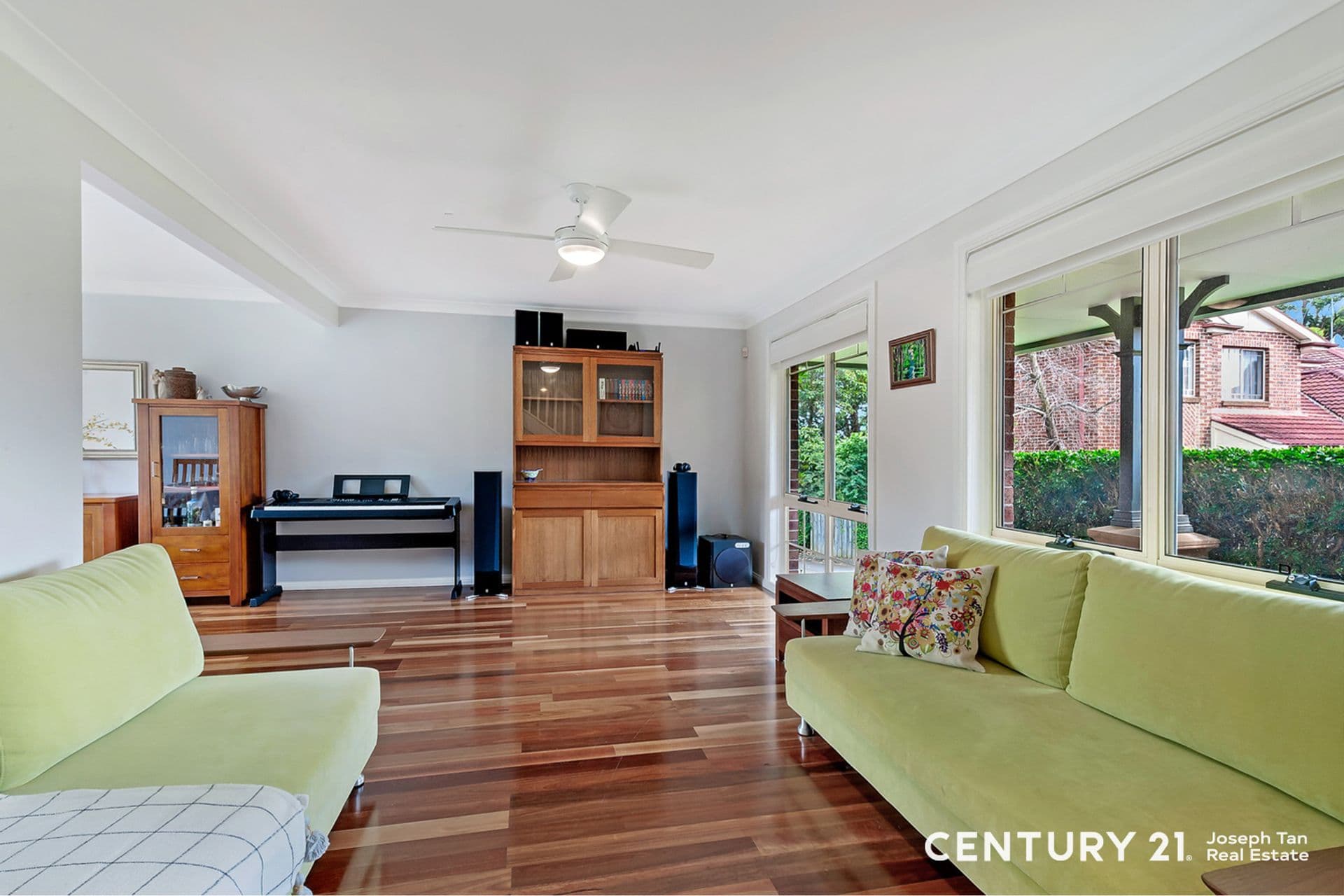 10 Ridgeview Way, Cherrybrook, NSW, 2126, Cherrybrook - Thumbnail 2