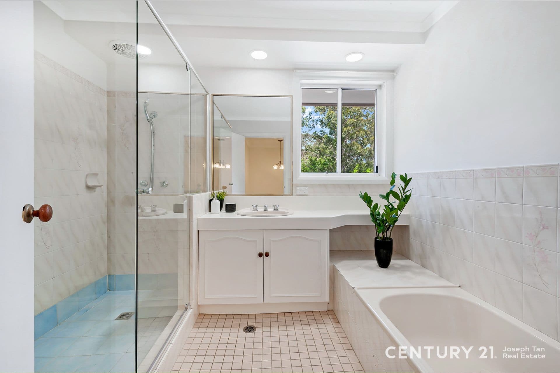 2/15 Casuarina Drive, Cherrybrook, NSW, 2126, Cherrybrook - Thumbnail 5
