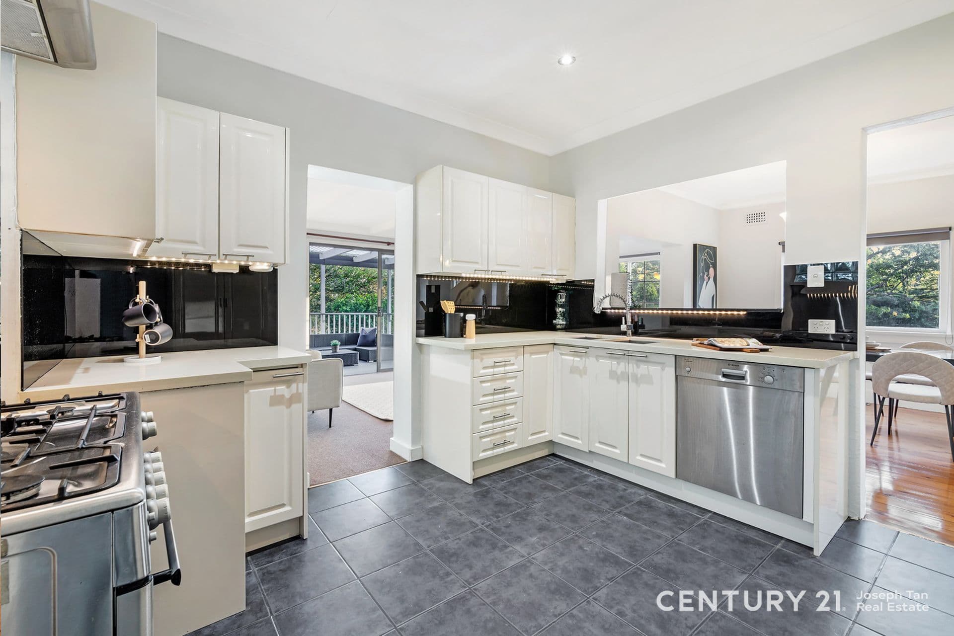 75 Castle Hill Road, West Pennant Hills, NSW, 2125, West Pennant Hills - Thumbnail 4
