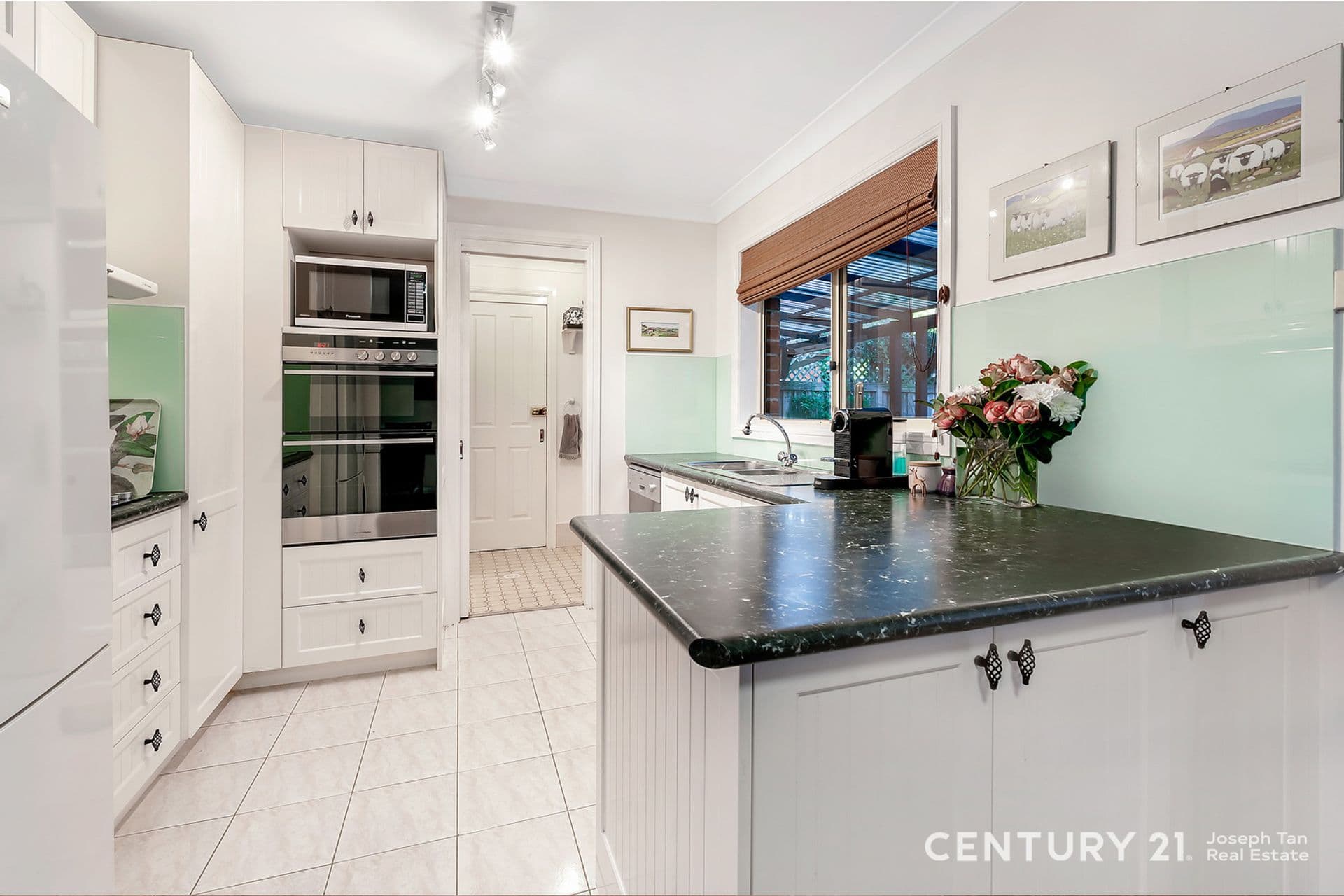 2/21A Tanbark Place, Dural, NSW, 2158, Dural - Thumbnail 4