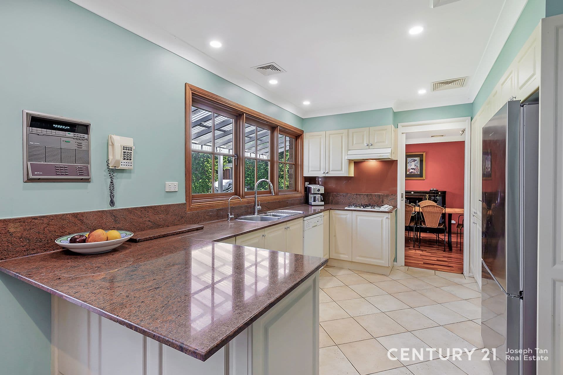 16 Goodman Place, Cherrybrook, NSW, 2126, Cherrybrook - Thumbnail 4