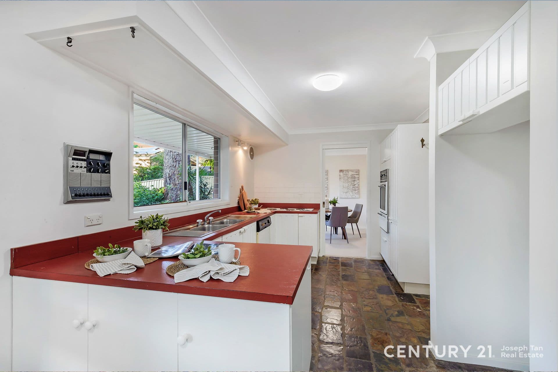 28 Greenoaks Avenue, Cherrybrook, NSW, 2126, Cherrybrook - Thumbnail 4