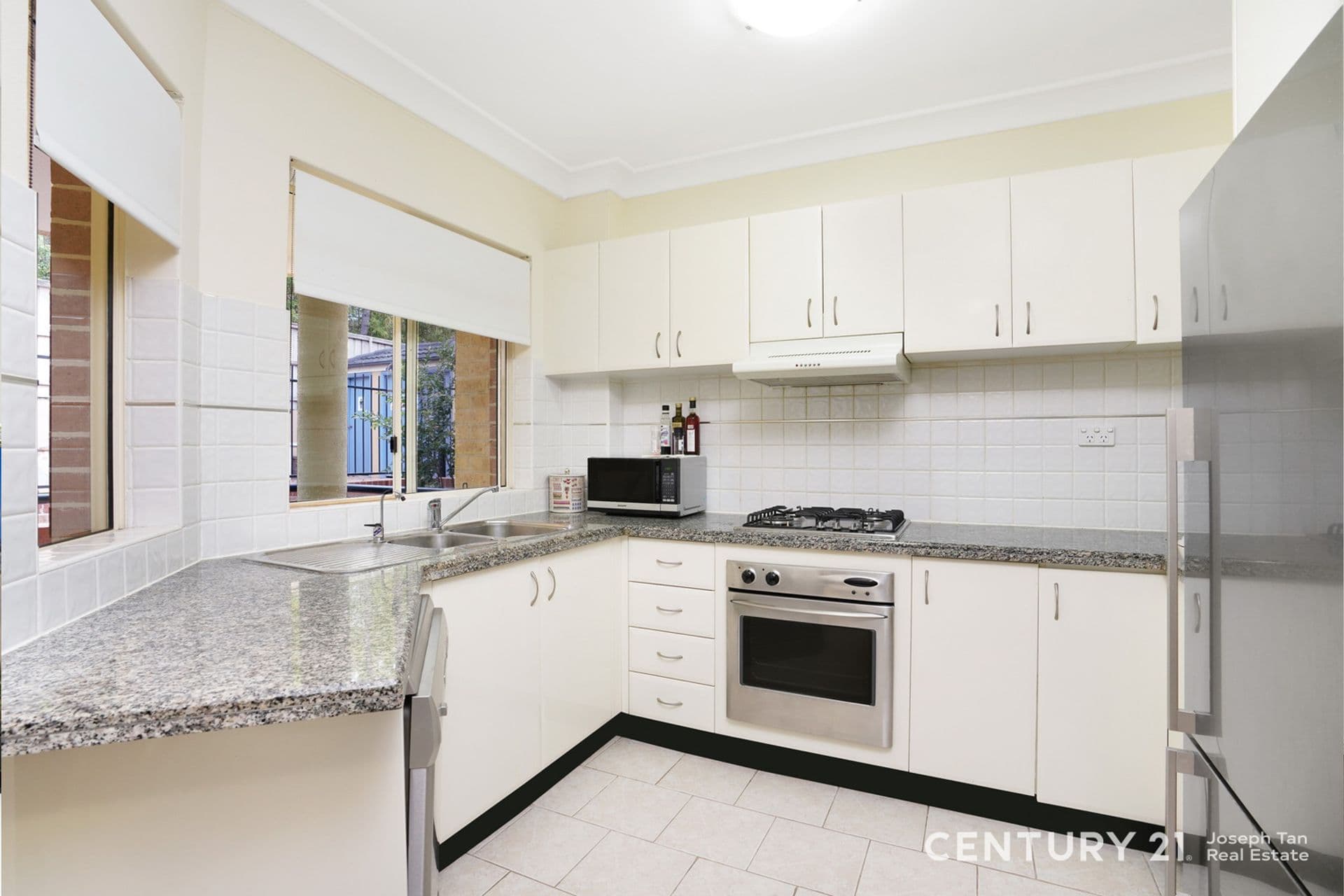 9/40-42 Cecil Avenue, Castle Hill, NSW, 2154, Castle Hill - Thumbnail 2