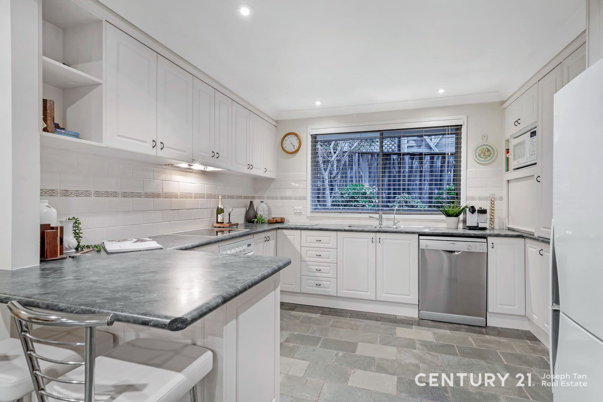 44 Macquarie Drive, Cherrybrook, NSW, 2126, Cherrybrook - Thumbnail 4