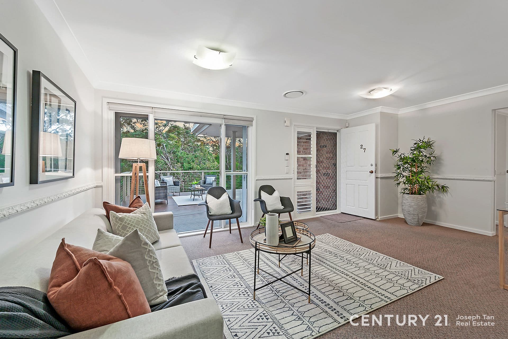 27 Appletree Drive, Cherrybrook, NSW, 2126, Cherrybrook - Thumbnail 2