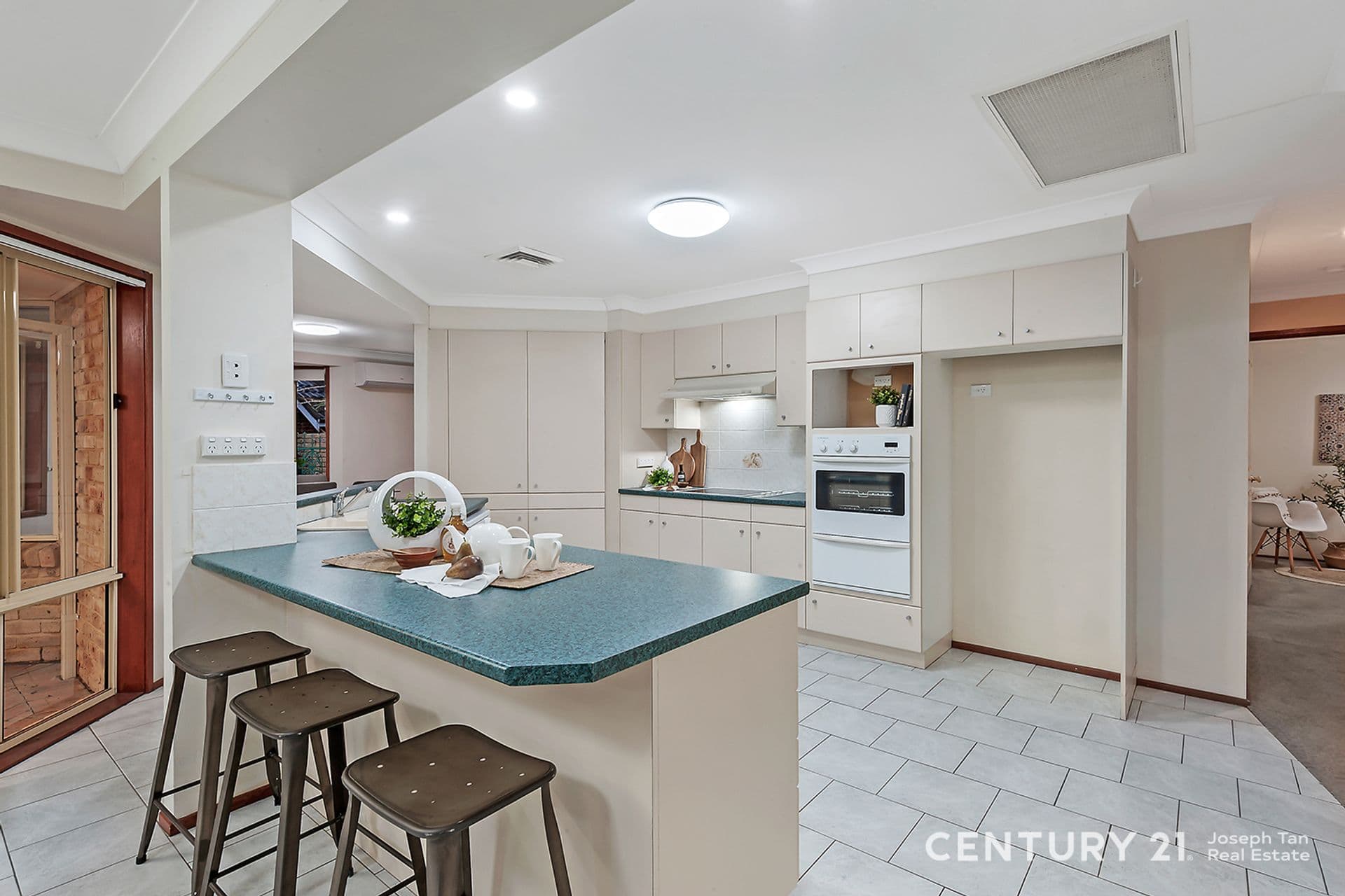 6 Rochford Way, Cherrybrook, NSW, 2126, Cherrybrook - Thumbnail 5