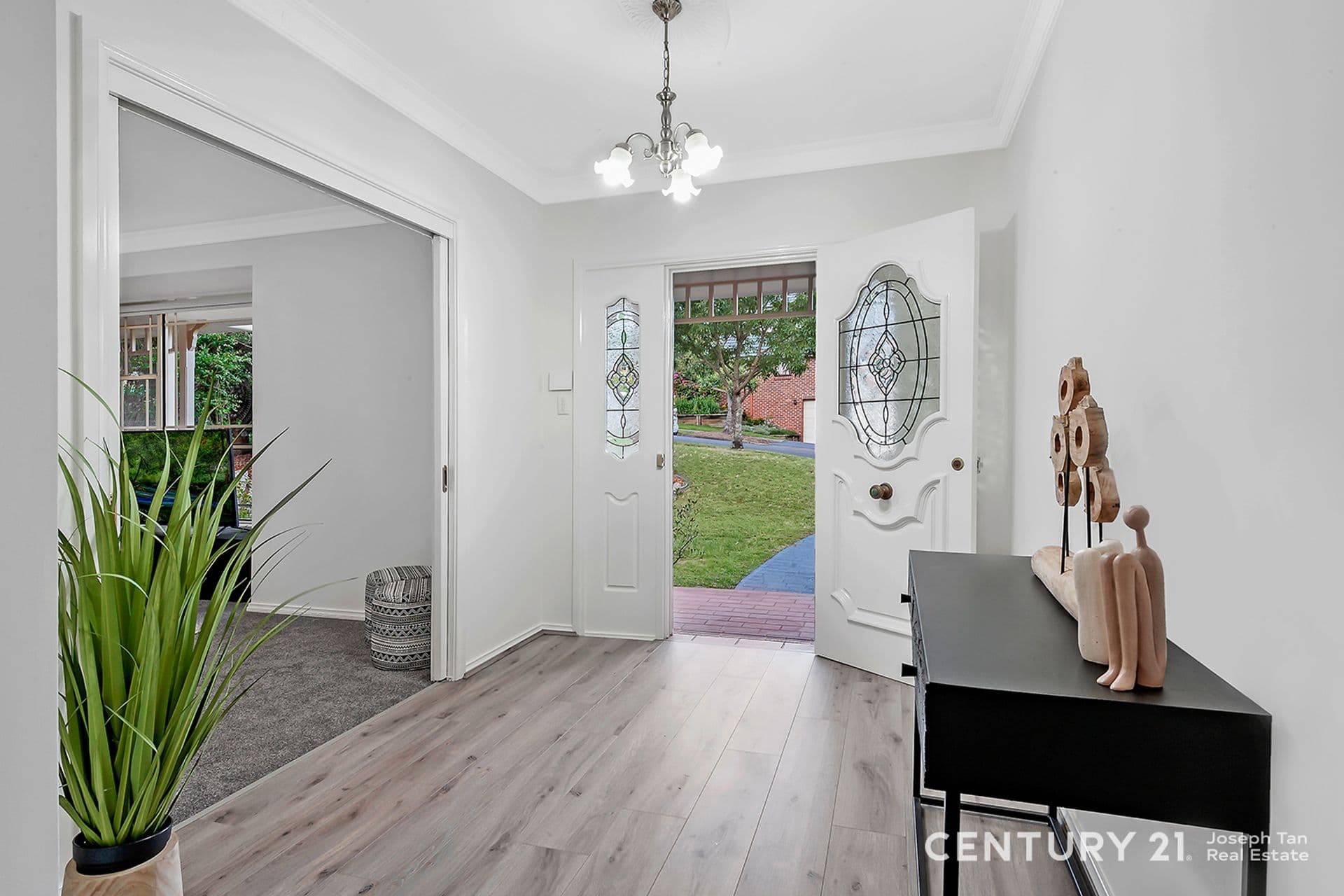 23 Oakhill Drive, Castle Hill, NSW, 2154, Castle Hill - Thumbnail 2