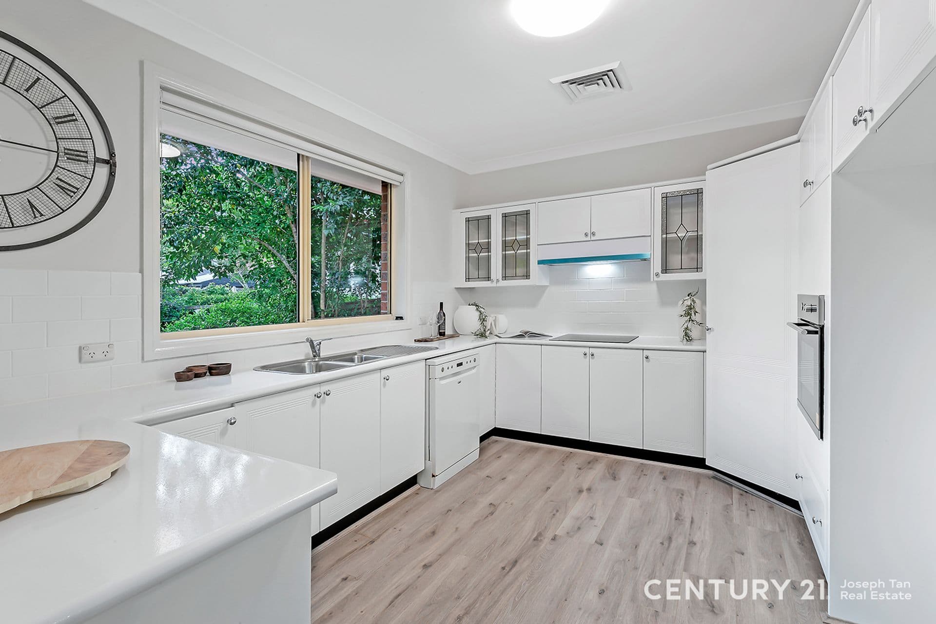 23 Oakhill Drive, Castle Hill, NSW, 2154, Castle Hill - Thumbnail 6