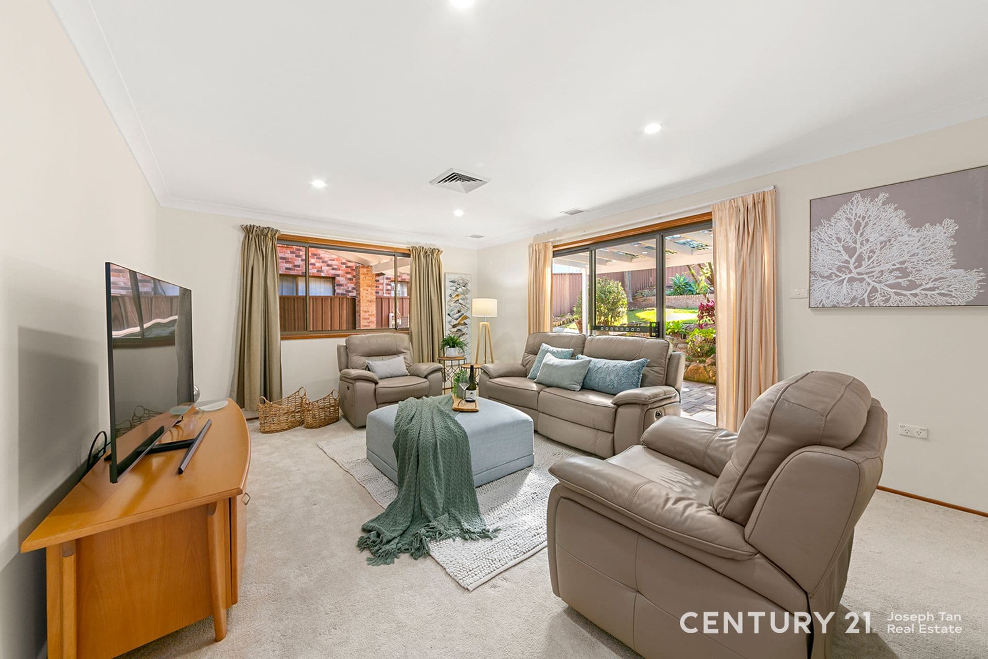 4 Tunbridge Place, Cherrybrook, NSW, 2126, Cherrybrook - Thumbnail 3