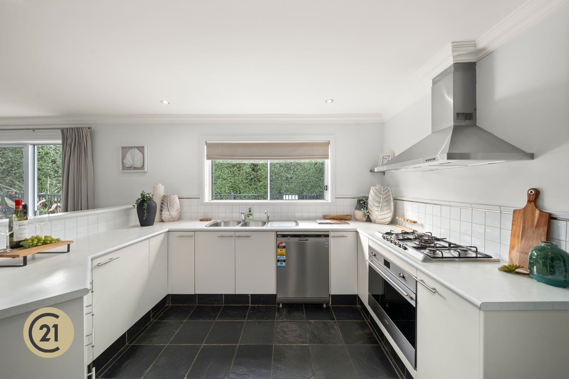 32 Castle Hill Road, West Pennant Hills, NSW, 2125, West Pennant Hills - Thumbnail 7