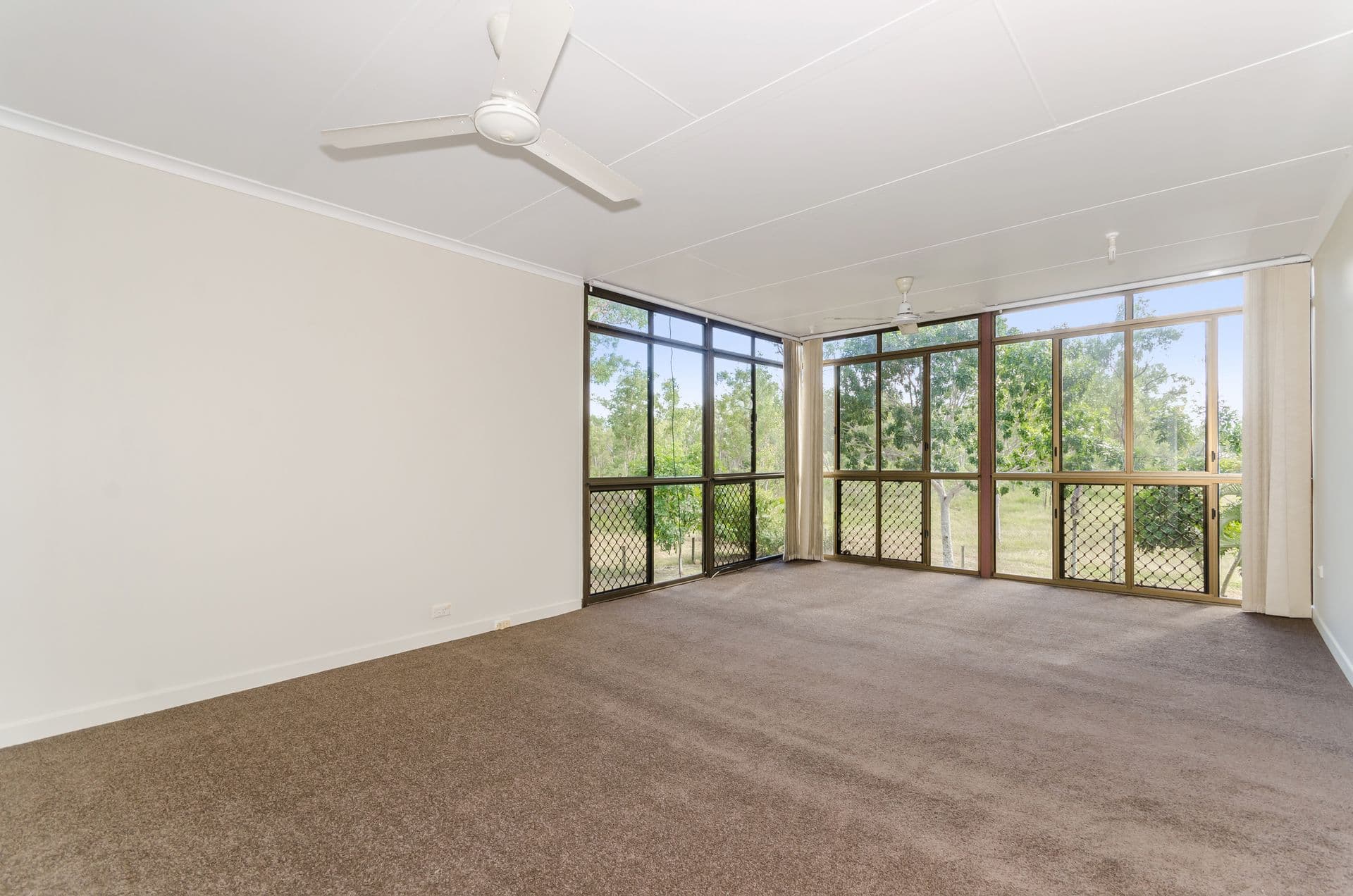 77 Texas Road, Jensen, QLD, 4818, Jensen - Thumbnail 5