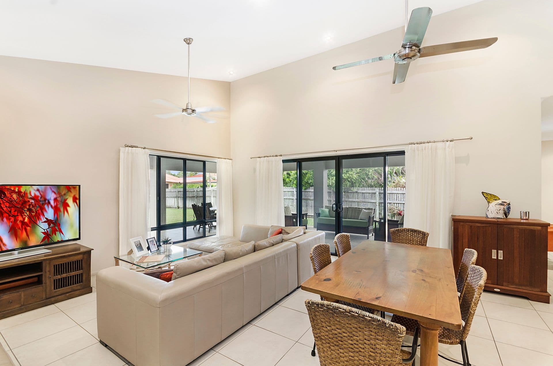 24 Pacific Avenue, Bushland Beach, QLD, 4818, Bushland Beach - Thumbnail 3