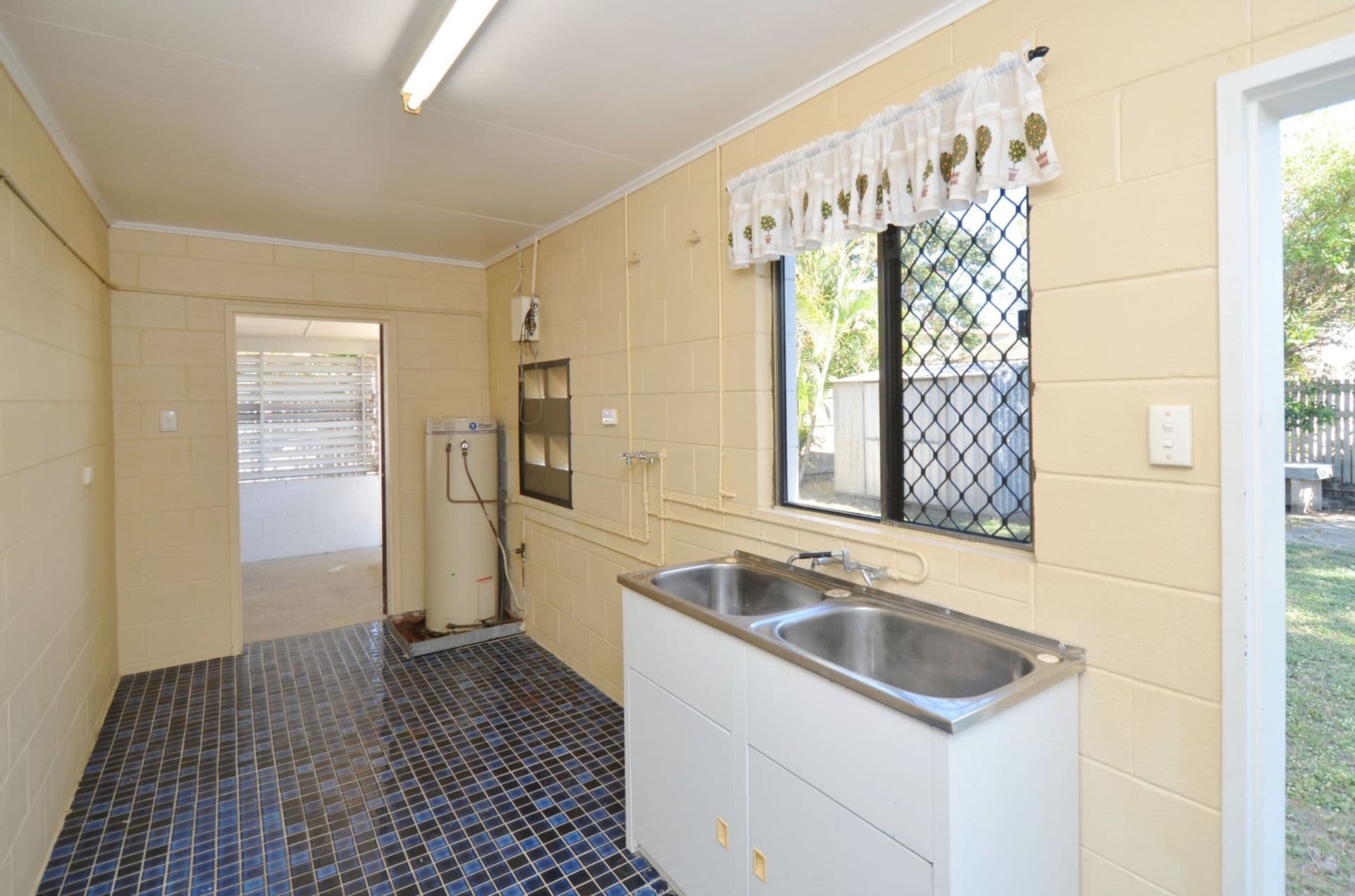 19 Alpha Street, Kirwan, QLD, 4817, Kirwan - Thumbnail 8