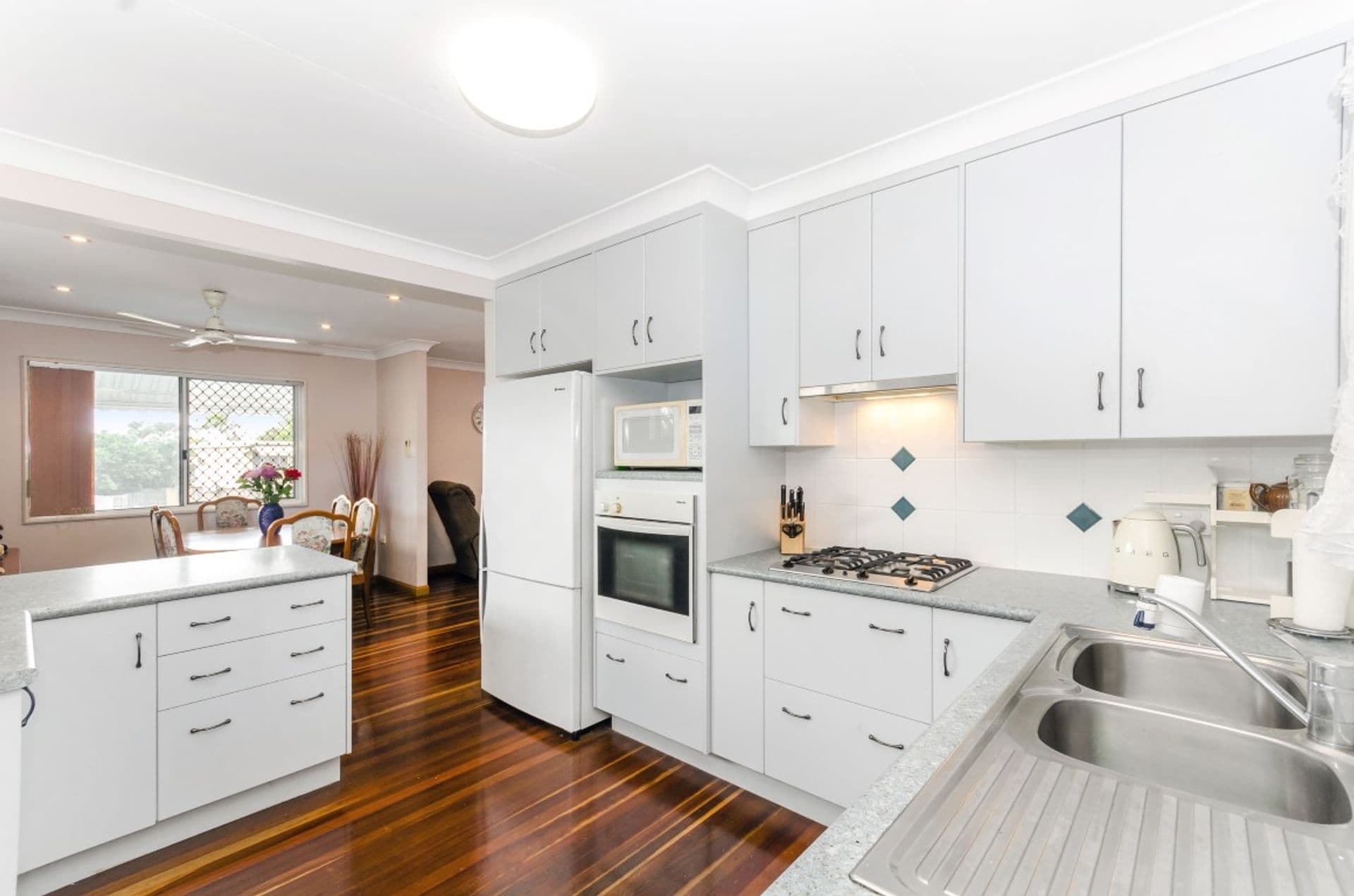 42 Burnett Crescent, Wulguru, QLD, 4811, Wulguru - Thumbnail 3