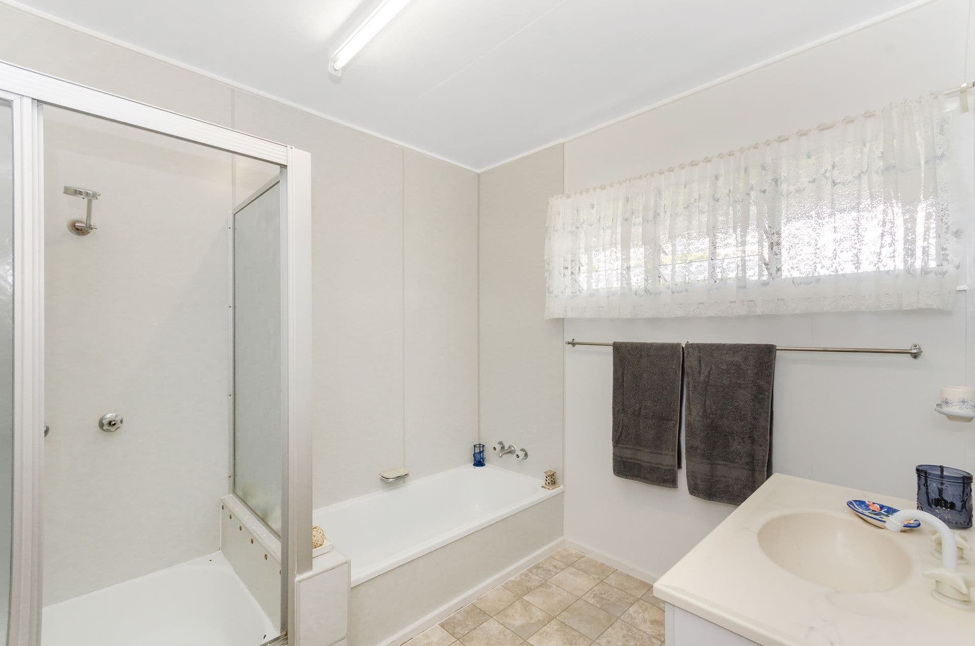 24 Judith Street, Kelso, QLD, 4815, Kelso - Thumbnail 8