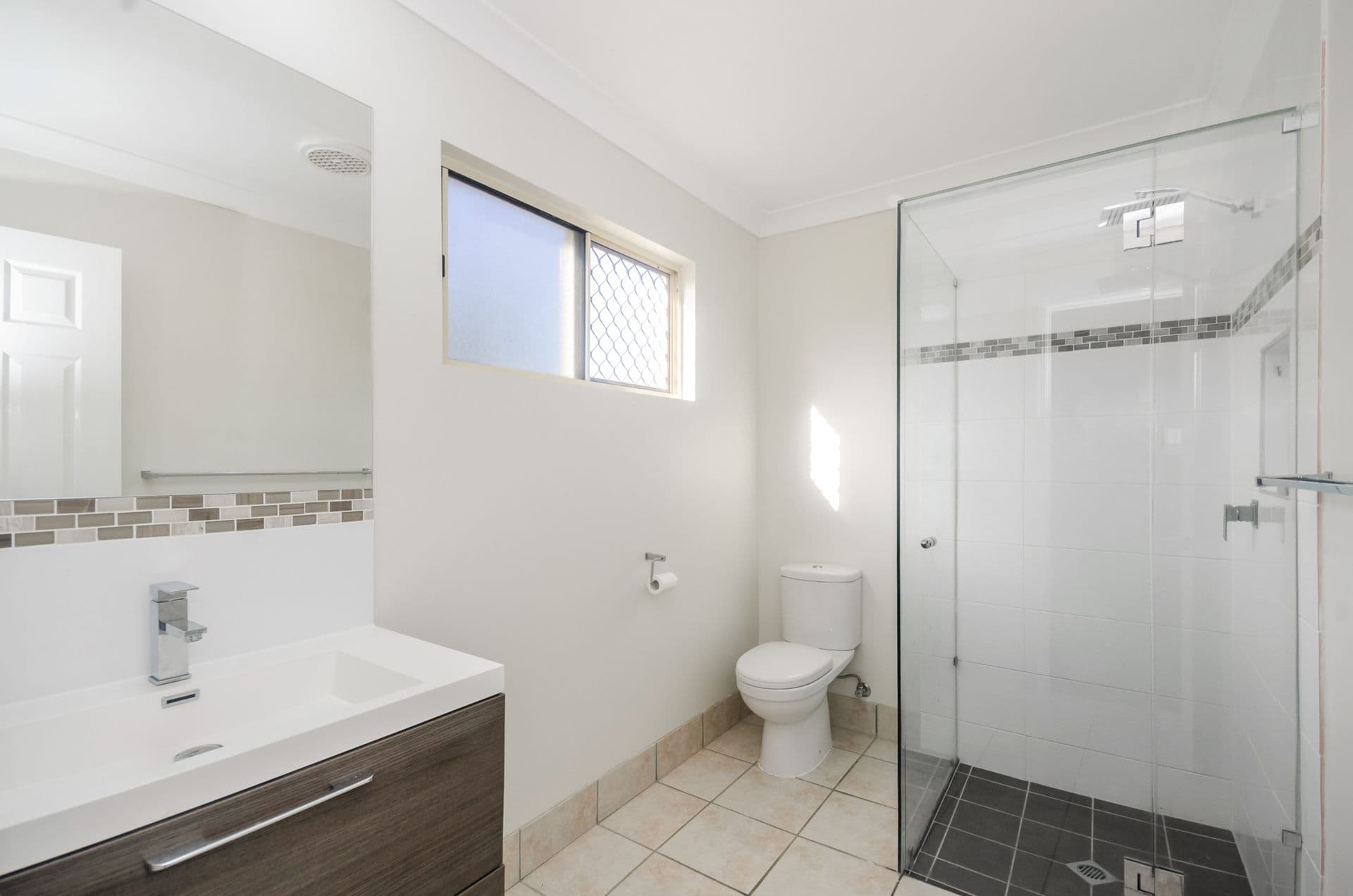 10 Loriston Road, Mount Low, QLD, 4818, Mount Low - Thumbnail 5