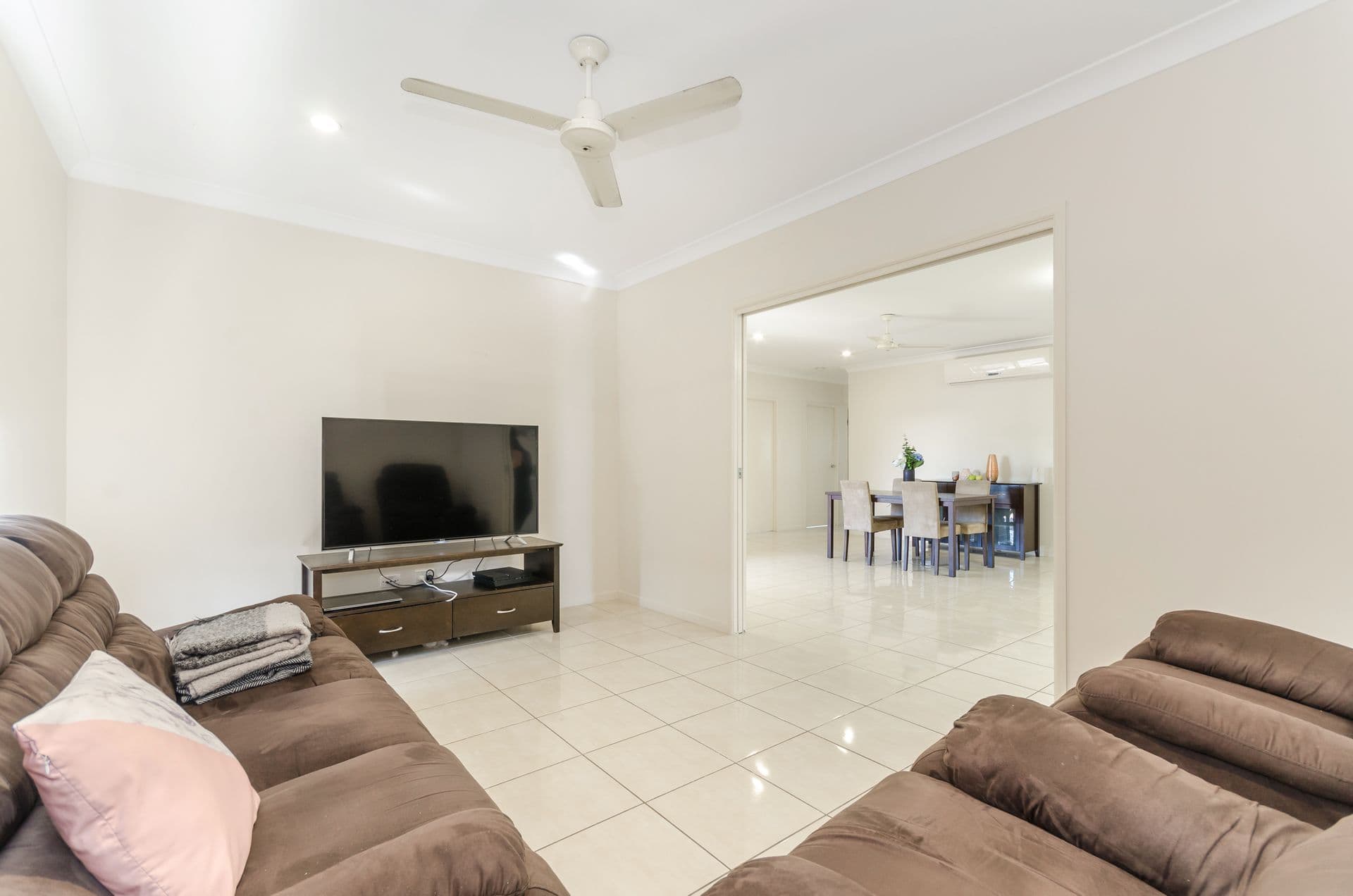 87A  Daintree Drive, Bushland Beach, QLD, 4818, Bushland Beach - Thumbnail 3