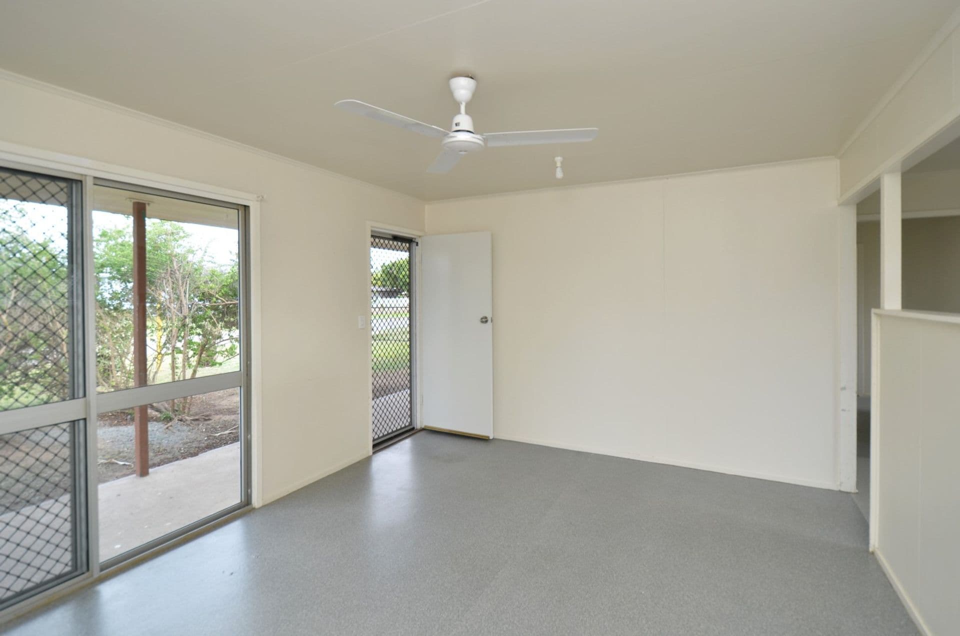 42 Kittyhawk Crescent, Kirwan, QLD, 4817, Kirwan - Thumbnail 3