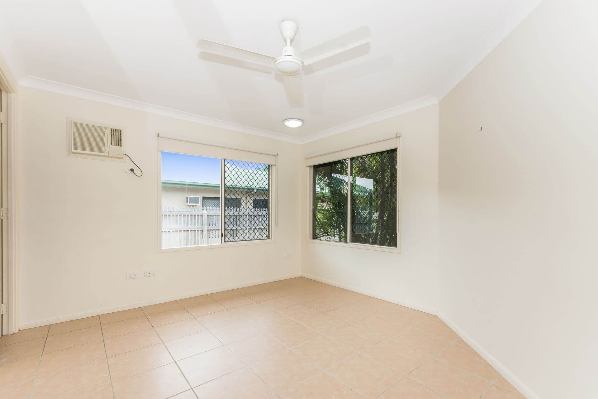 26 Seabrook Circuit, Bushland Beach, QLD, 4818, Bushland Beach - Thumbnail 6