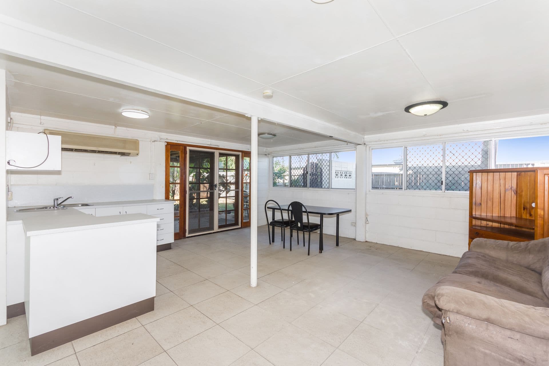 10 Albert Street, Cranbrook, QLD, 4814, Cranbrook - Thumbnail 6