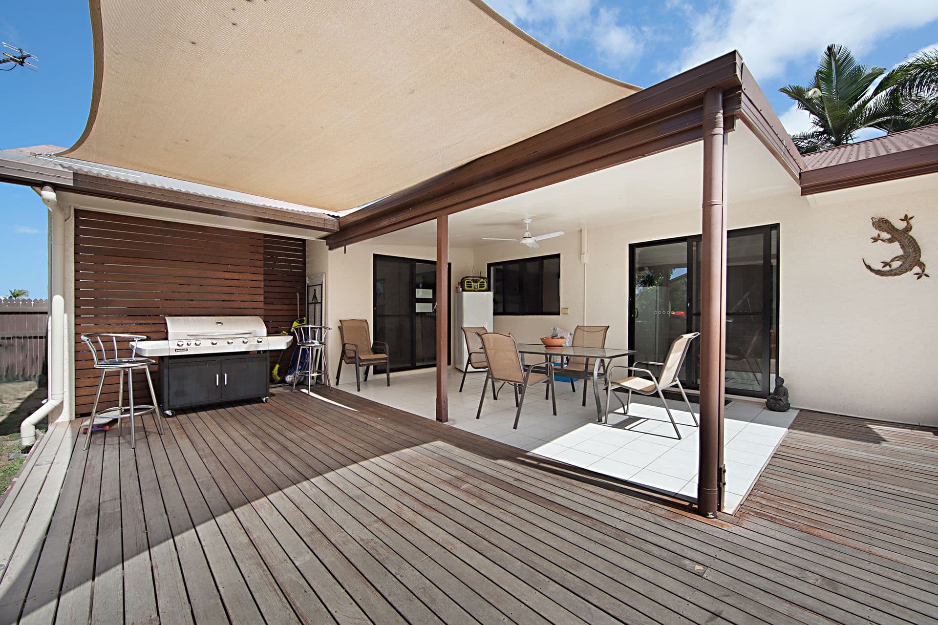 10 Buller Close, Mount Louisa, QLD, 4814, Mount Louisa - Thumbnail 2
